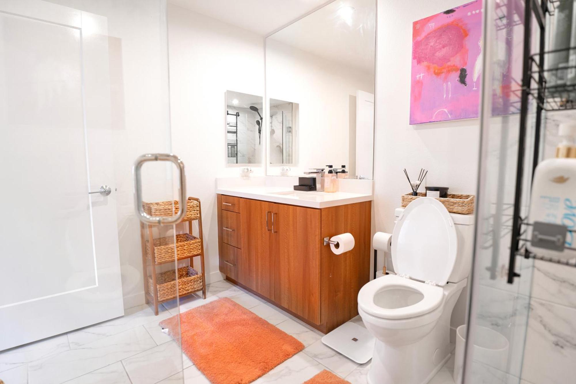 Apartment Heart Of North Hollywood 2 Bed Free Parking, Hot Tub, Pool, Gym
