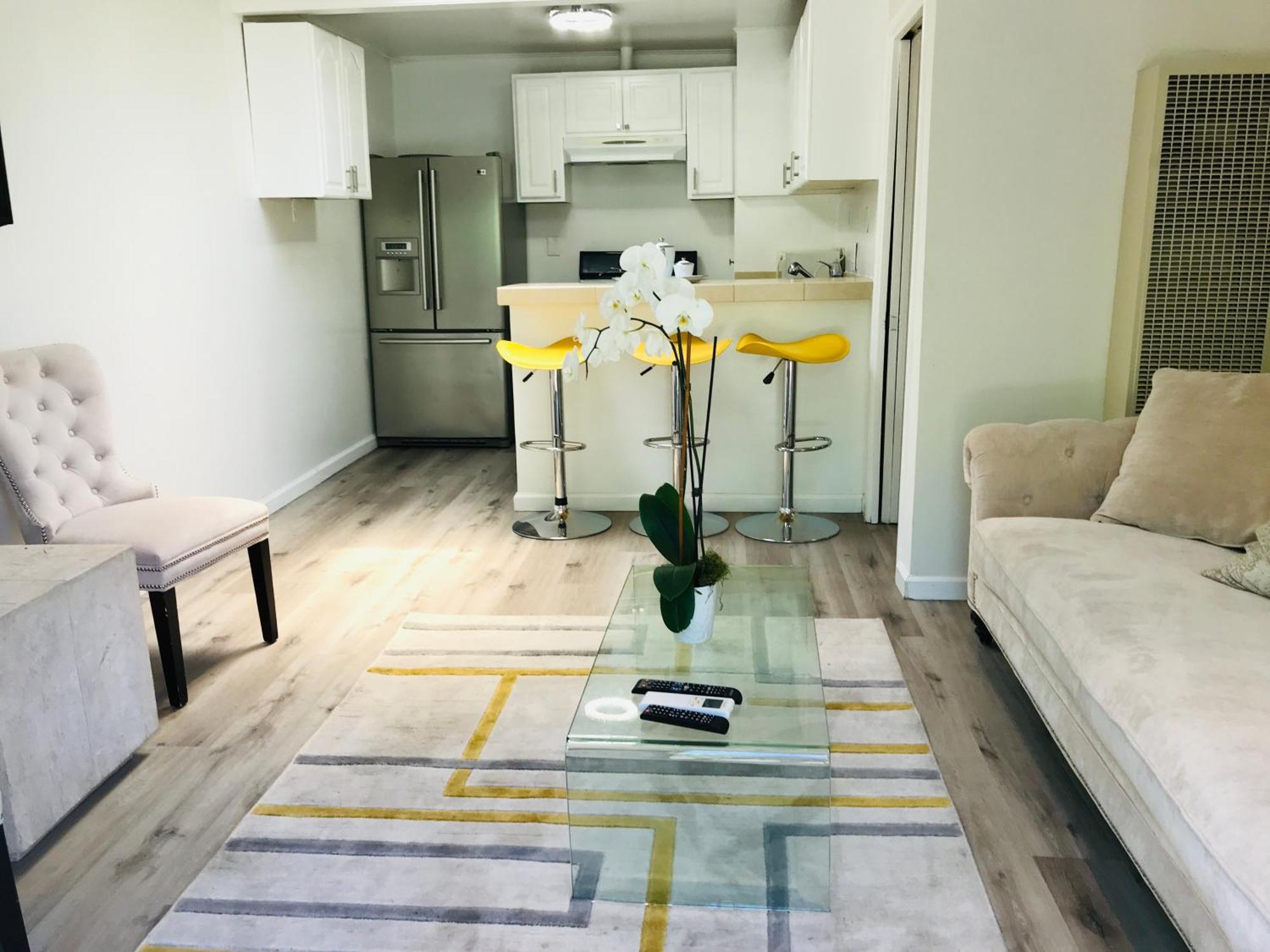 Cute Cozy In Beverly Hills * Los Angeles
