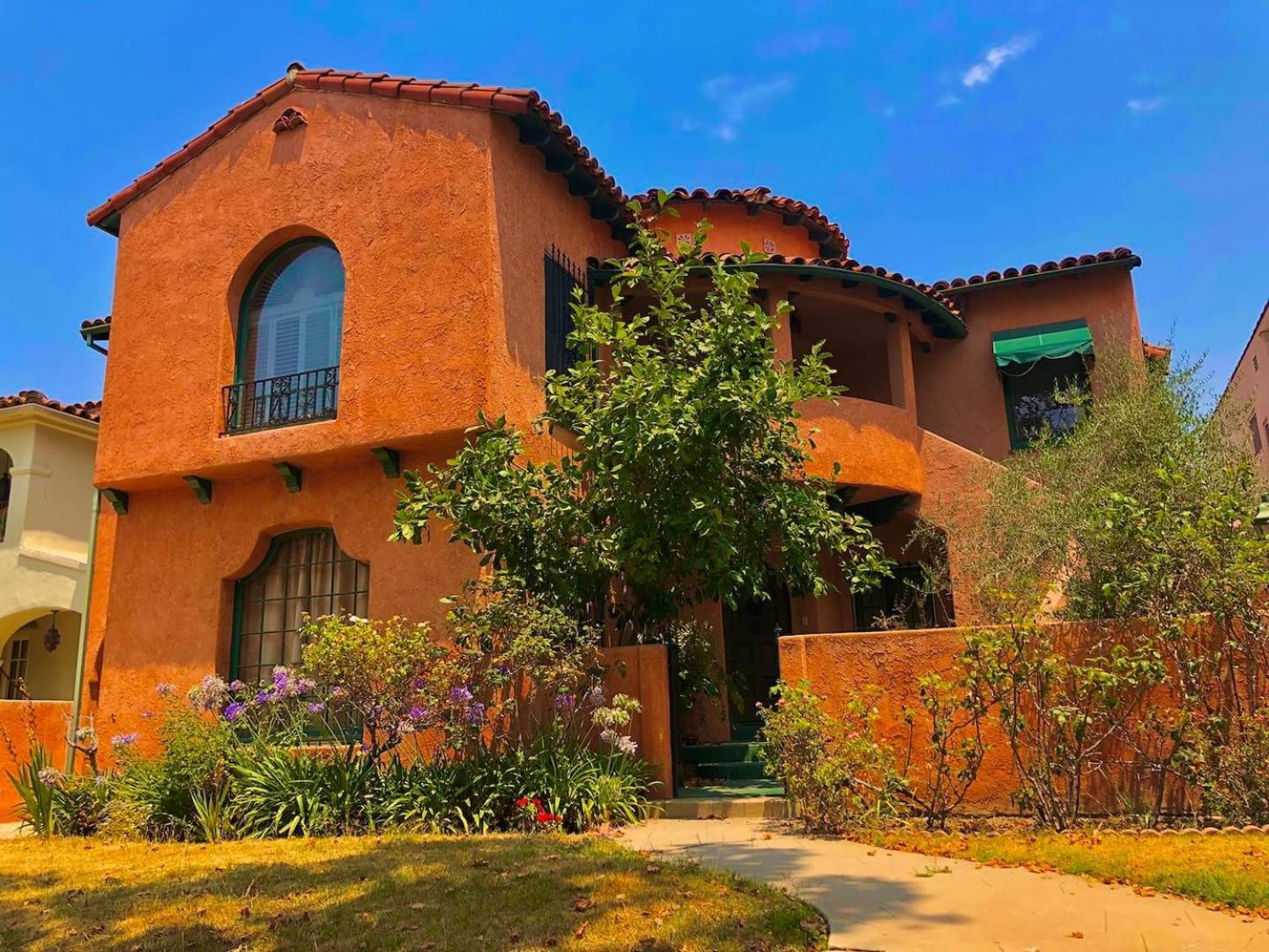 Villa A Quiet Place Near The Bustling Area Of Hollywood