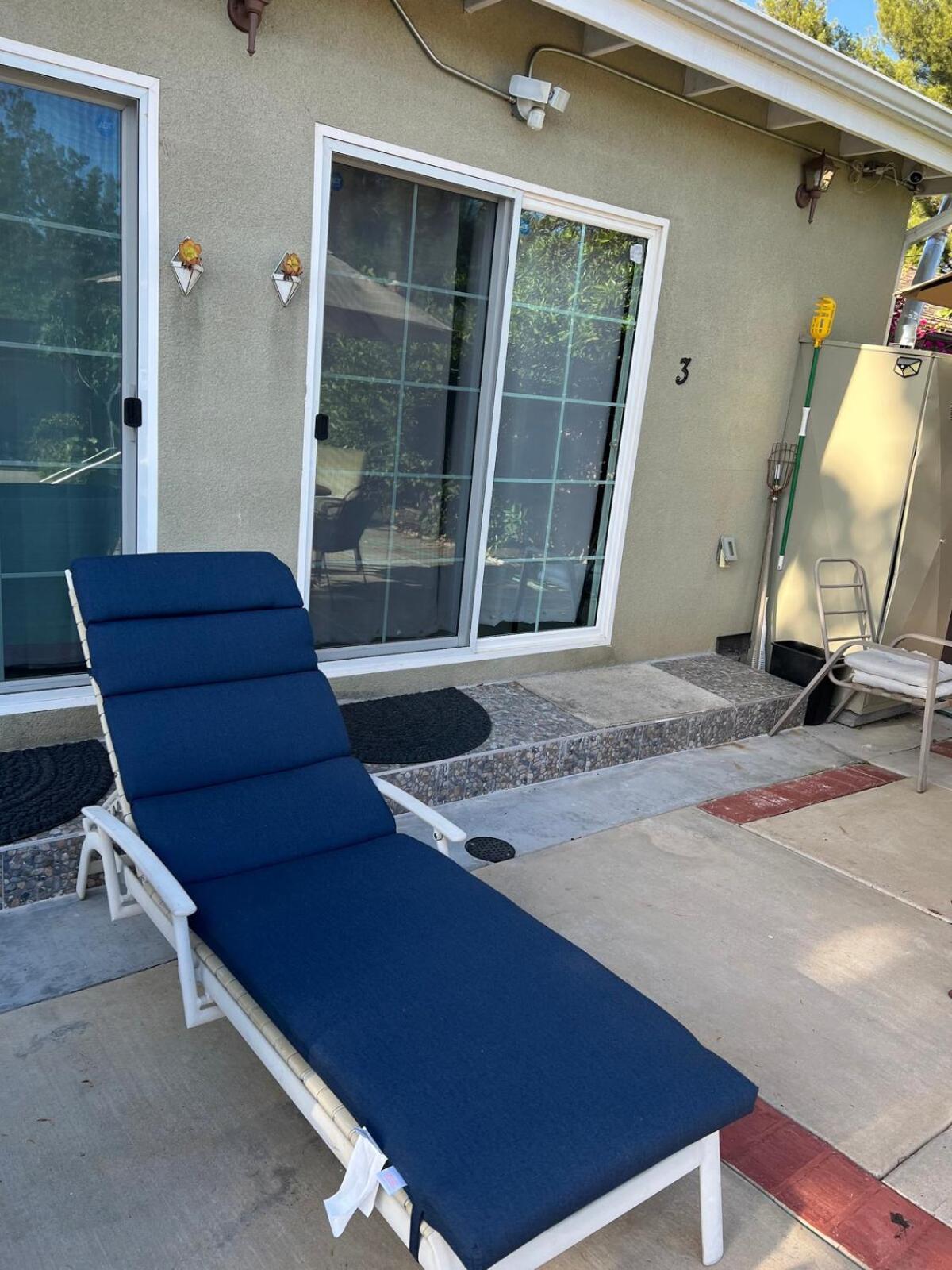 Pool Front Romantic Getaway Withprivate Entry Apartment Los Angeles