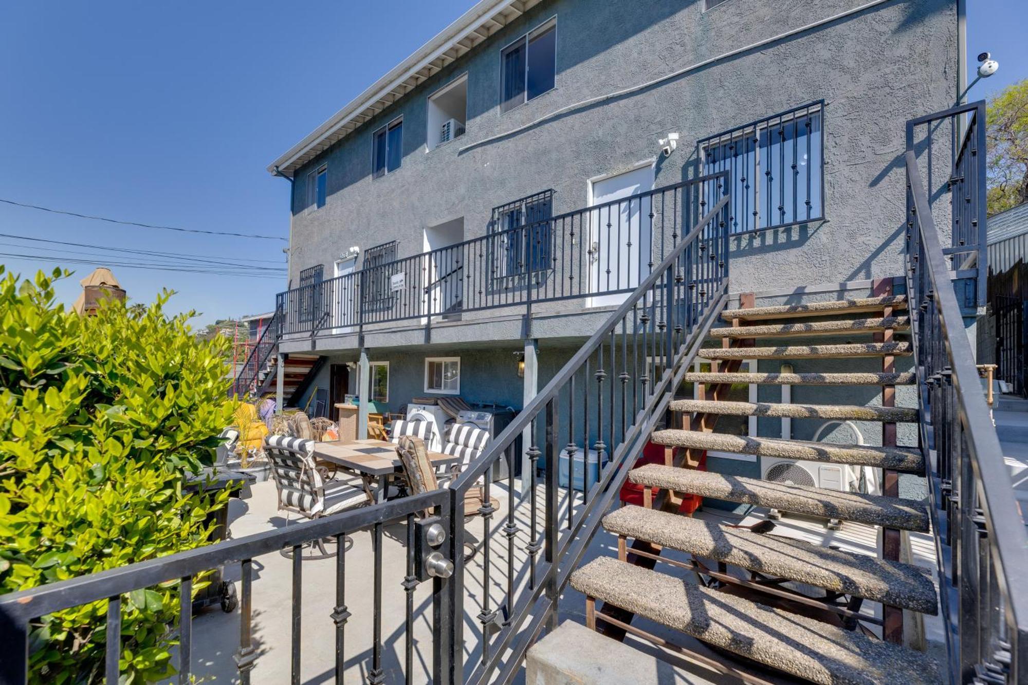 Apartment 4 Mi To Griffith Park And Play In La! *