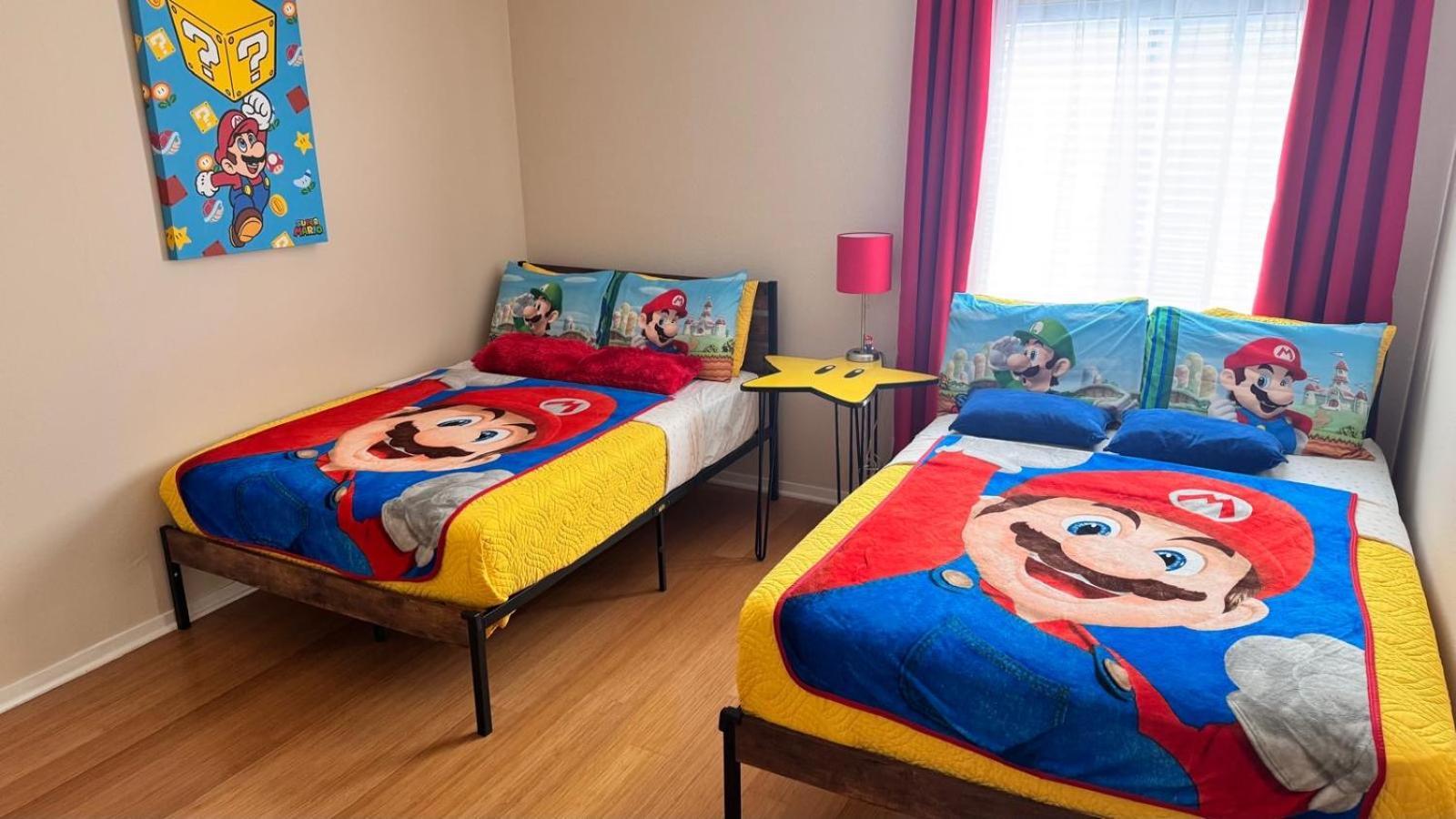 Apartment Mario, Harry Potter, & Not Themed Loft Universal 10min Loft Los Angeles