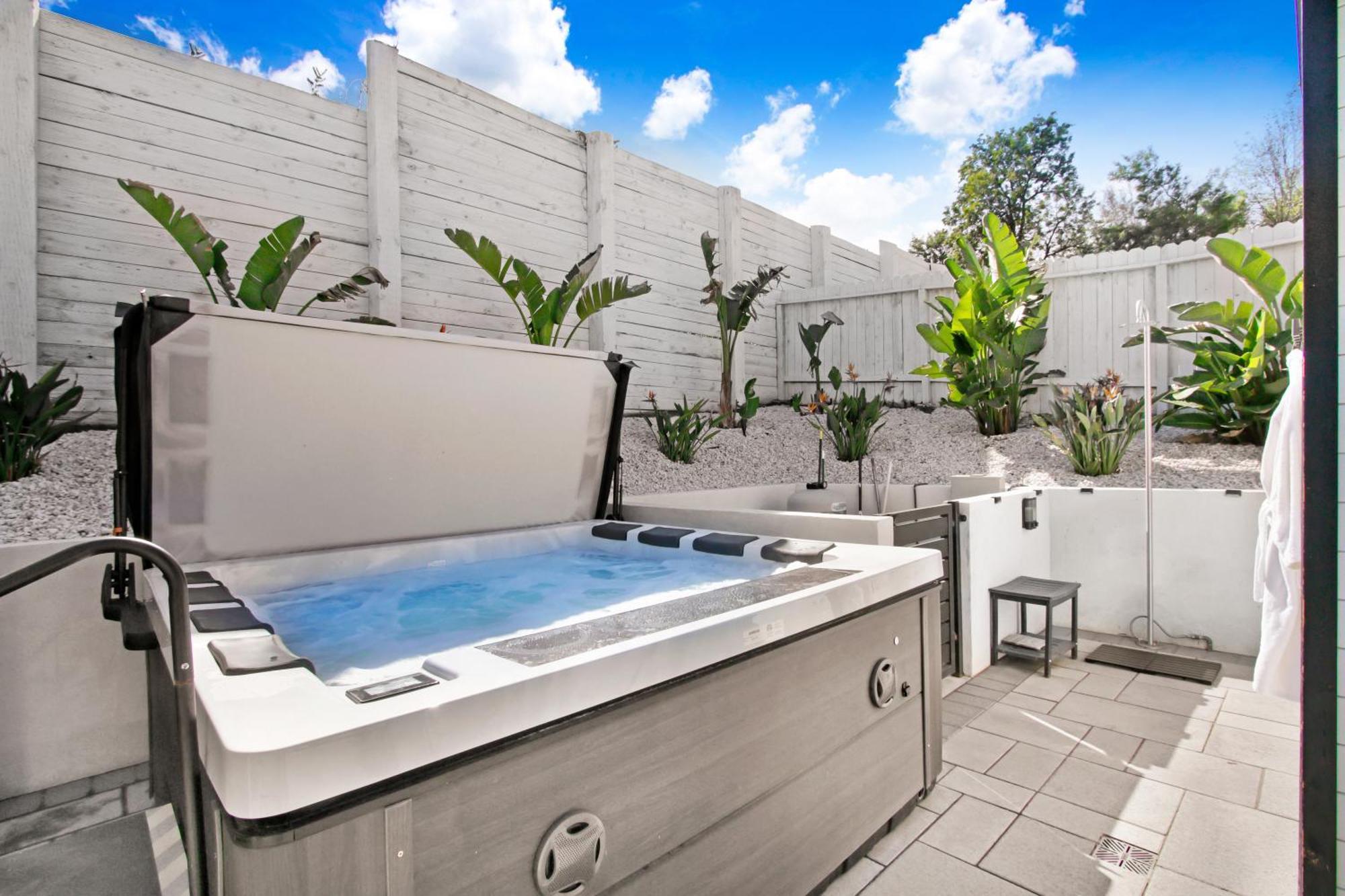 Wellness Temple La, Luxury Private Escape In Woodland Hills *