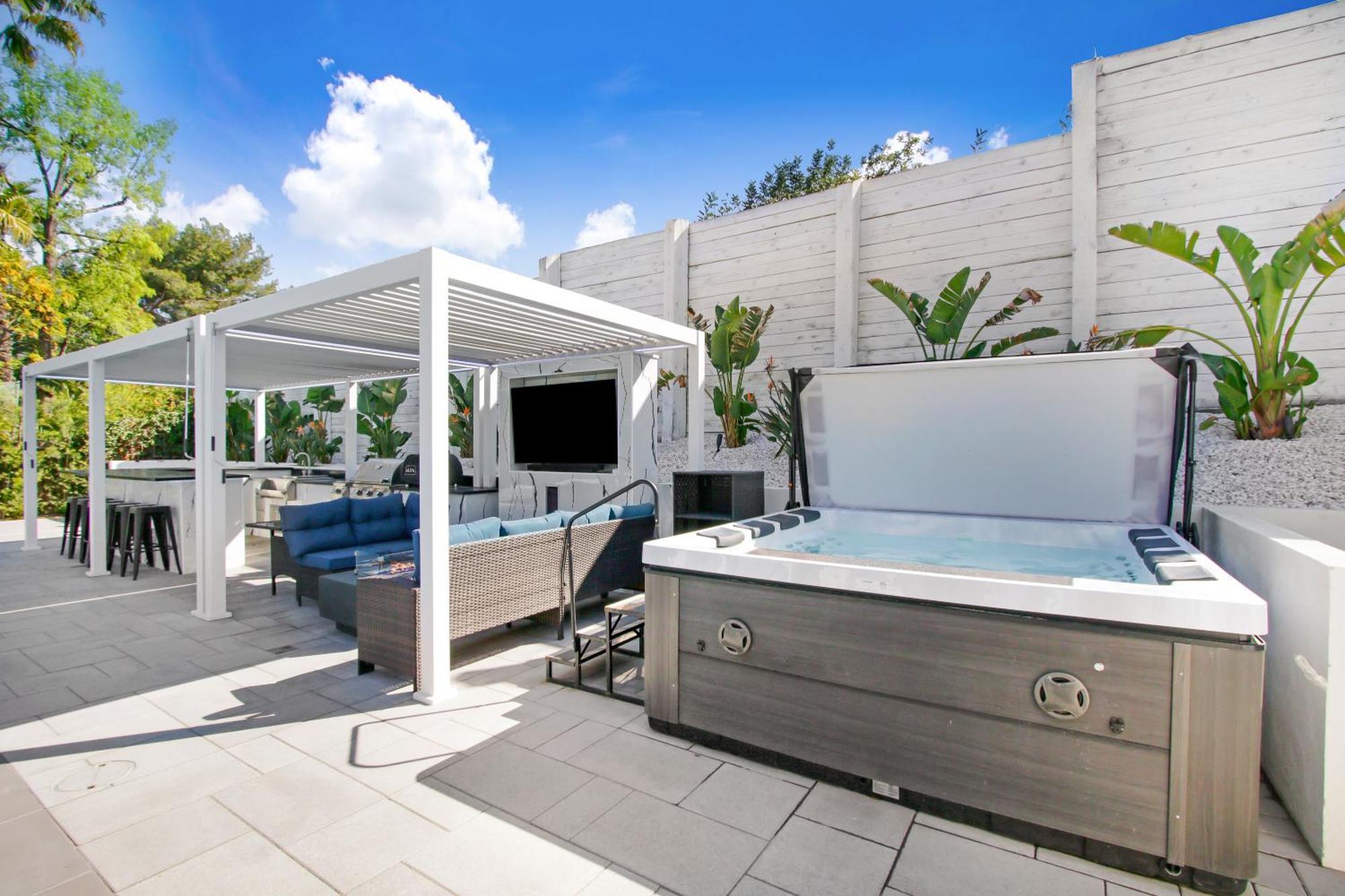 Villa Wellness Temple La, Luxury Private Escape In Woodland Hills