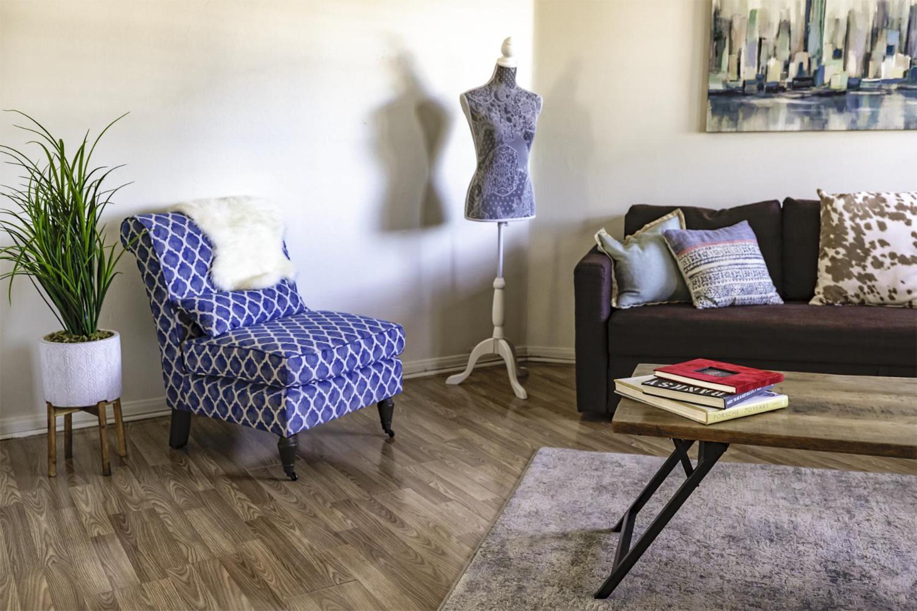 Luxurious 5-bedroom House 2 Free Parkings Los Angeles