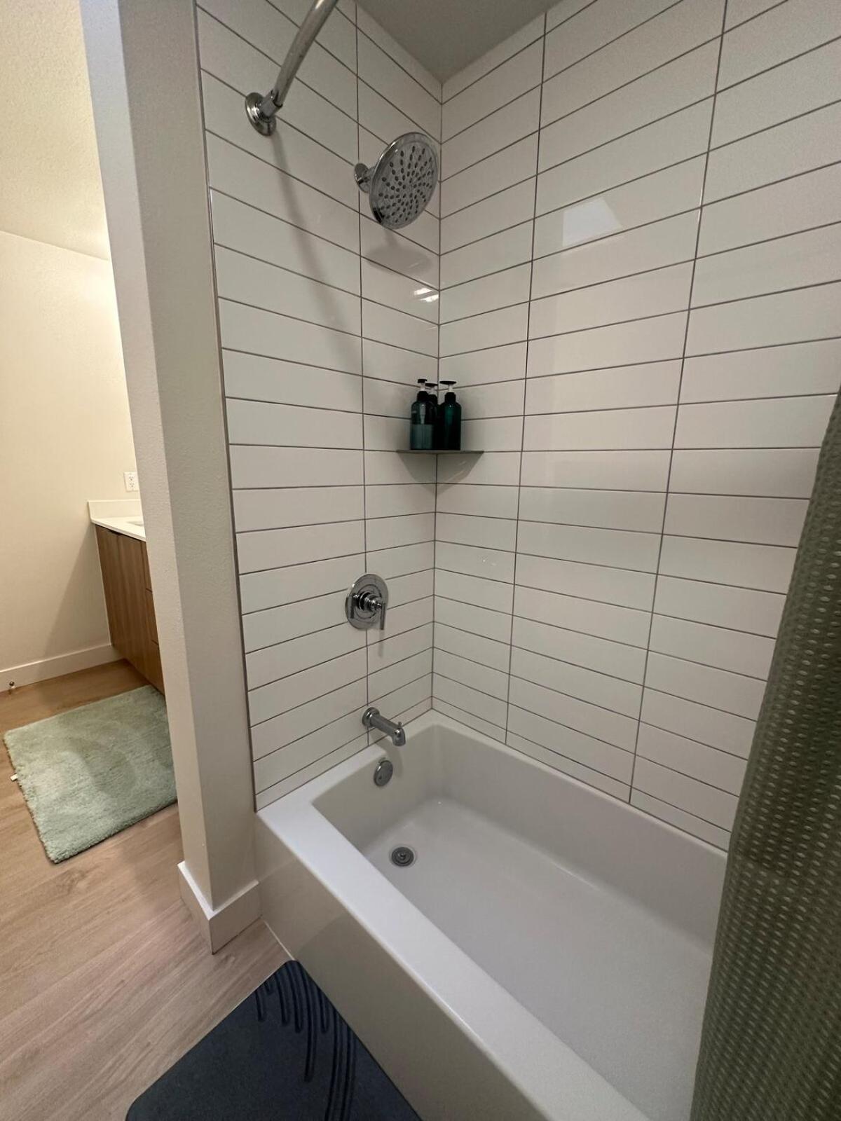 Apartment The Quartz Nook - Elegant 1br Zen Garden View Marina Side