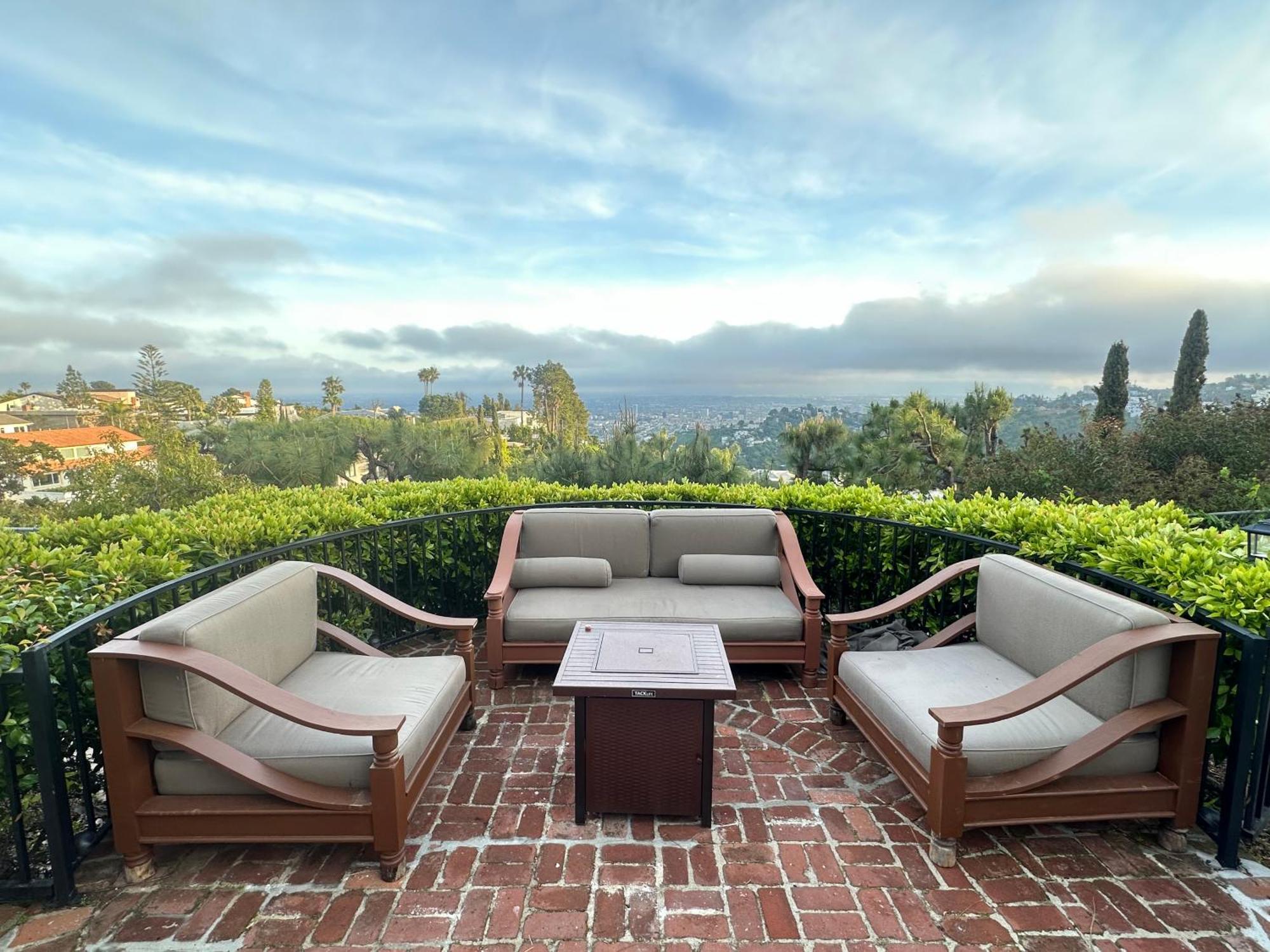 Le Chateau Pousada Los Angeles