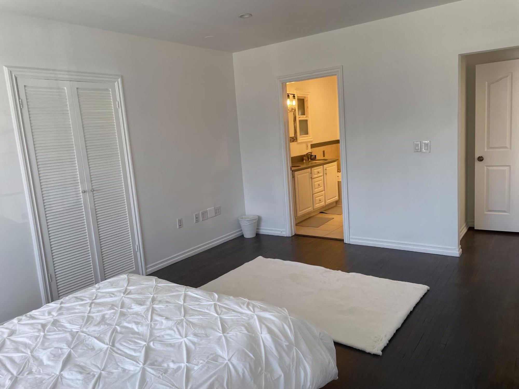Apartment 5 Bedroom Beverly Hills *