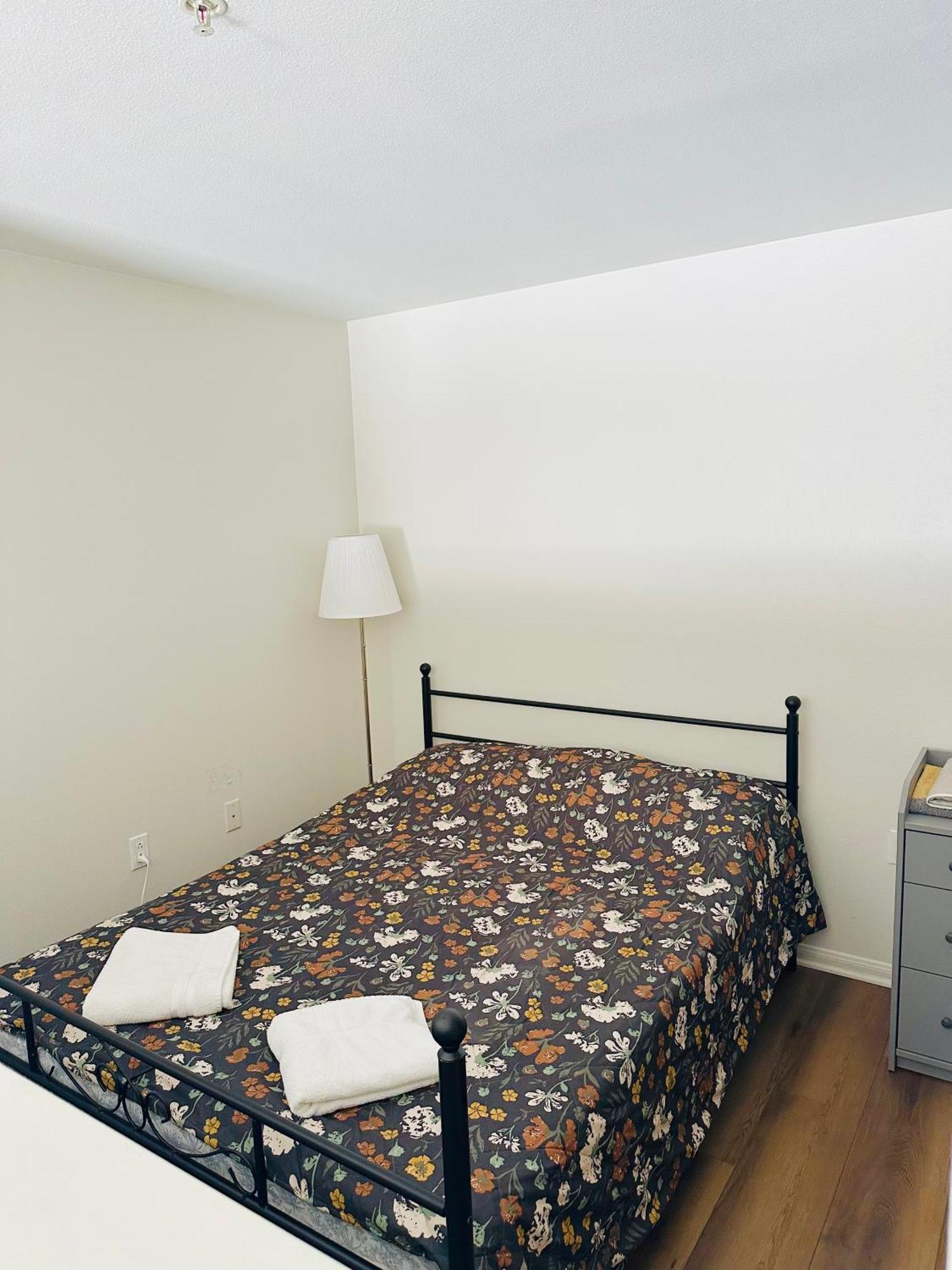 Apartment Loft Style,2 Beds ,flexible Self Check In,pool *