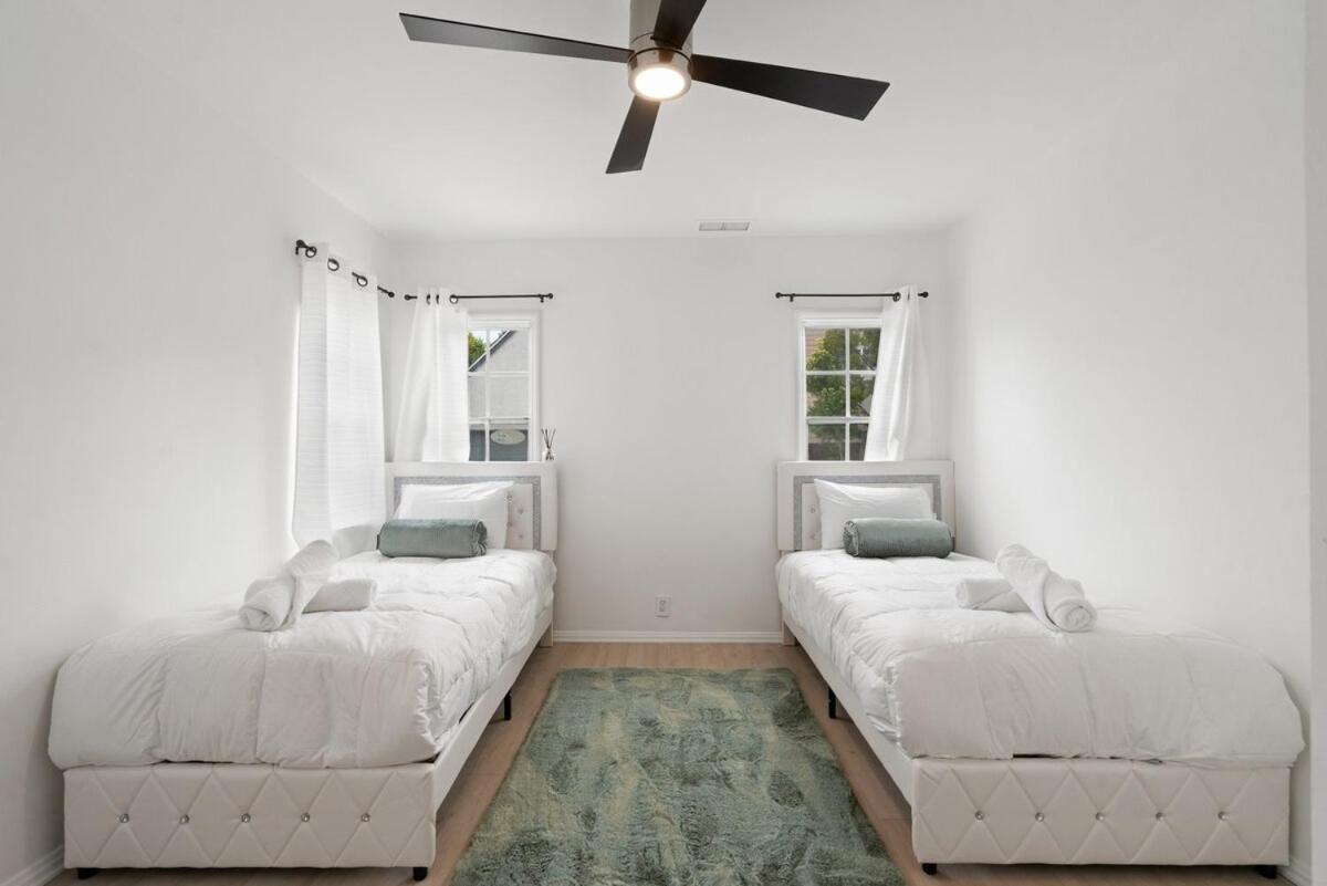 Villa Spacious 4br House With Large Yard And Parking Beverly Hills Adj *