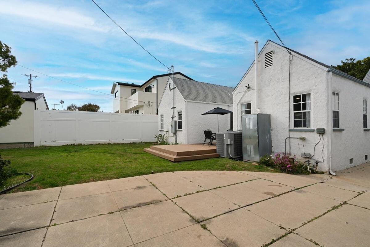 Spacious 4br House With Large Yard And Parking Beverly Hills Adj