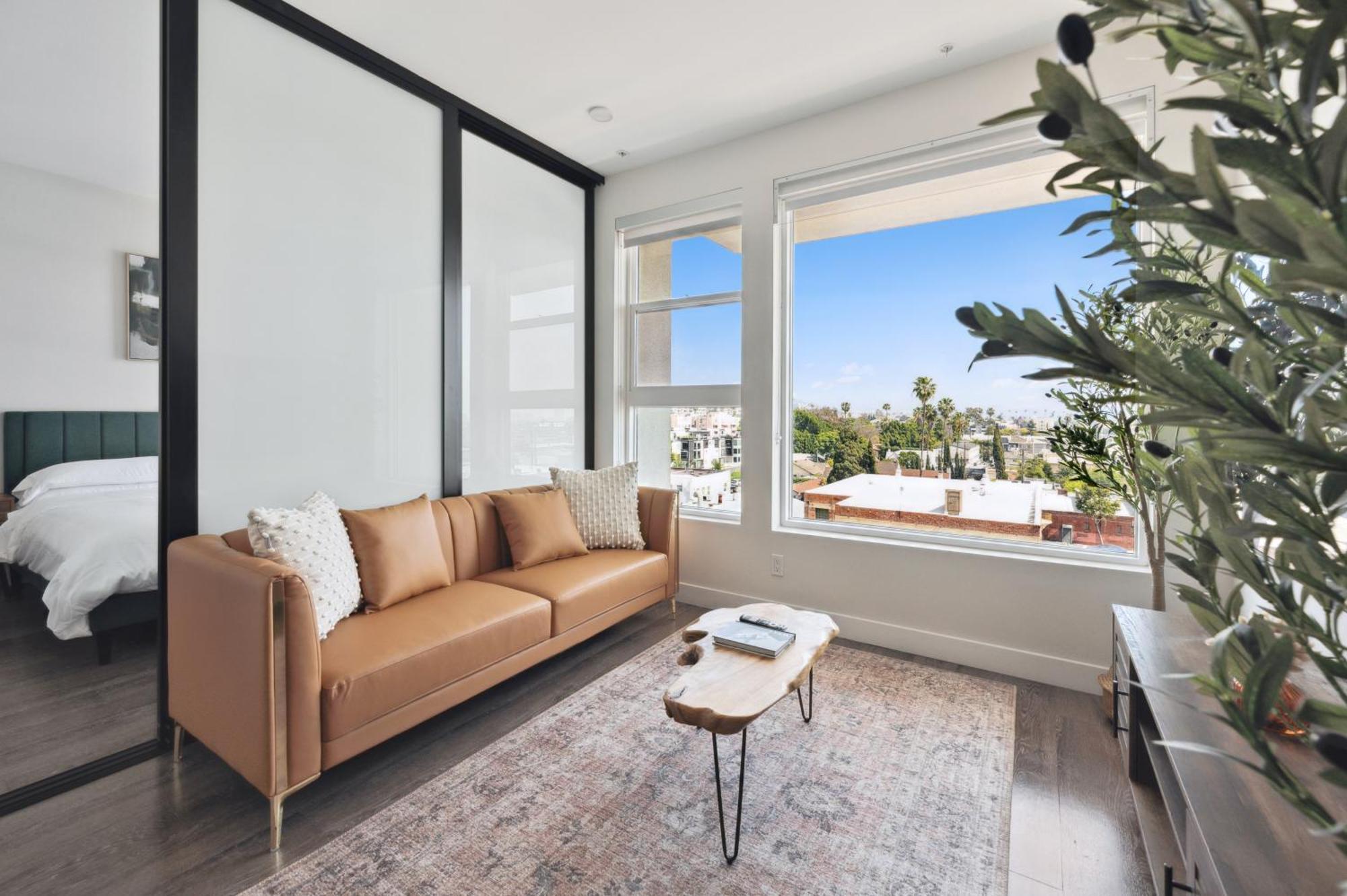 Apartment Hollywood 1bdr Comfort With Pool, Gym, Free Parking *