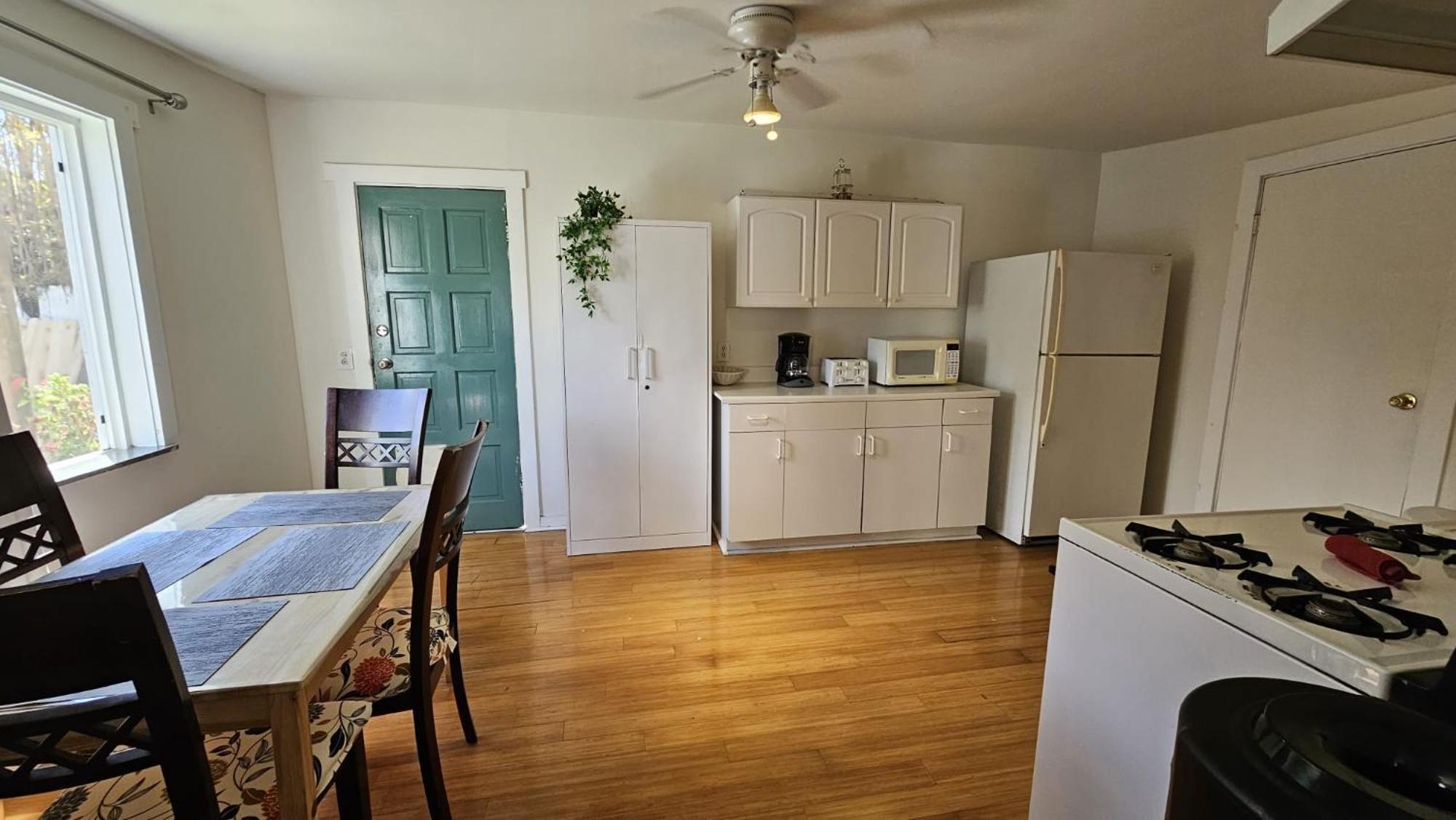 Prime Location 1bd 1bath Holiday home Los Angeles