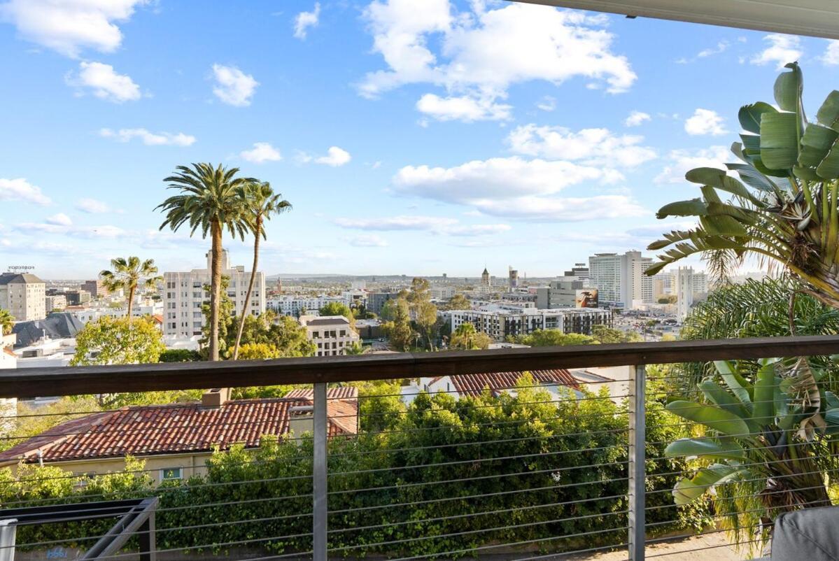 Hollywood Hills 3 Bedroom Views And Jacuzzi