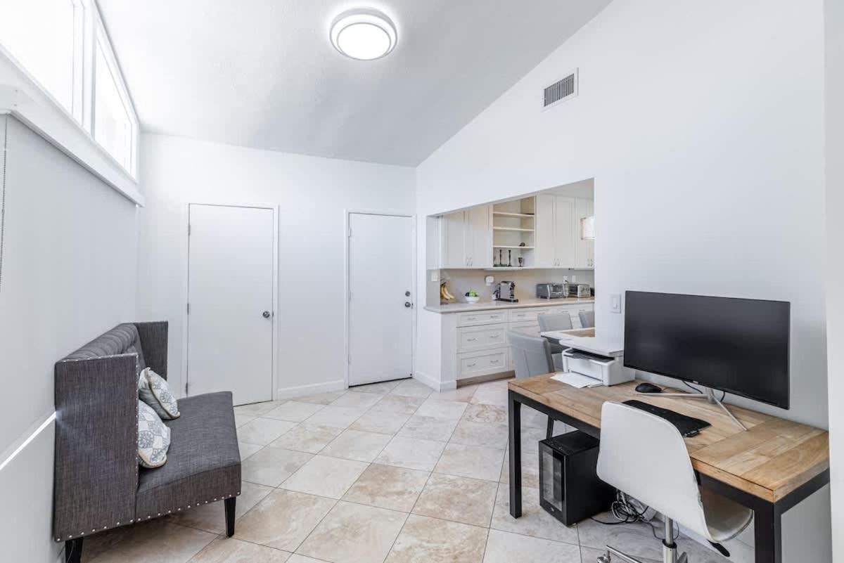 Sunnyhill Escape * Los Angeles