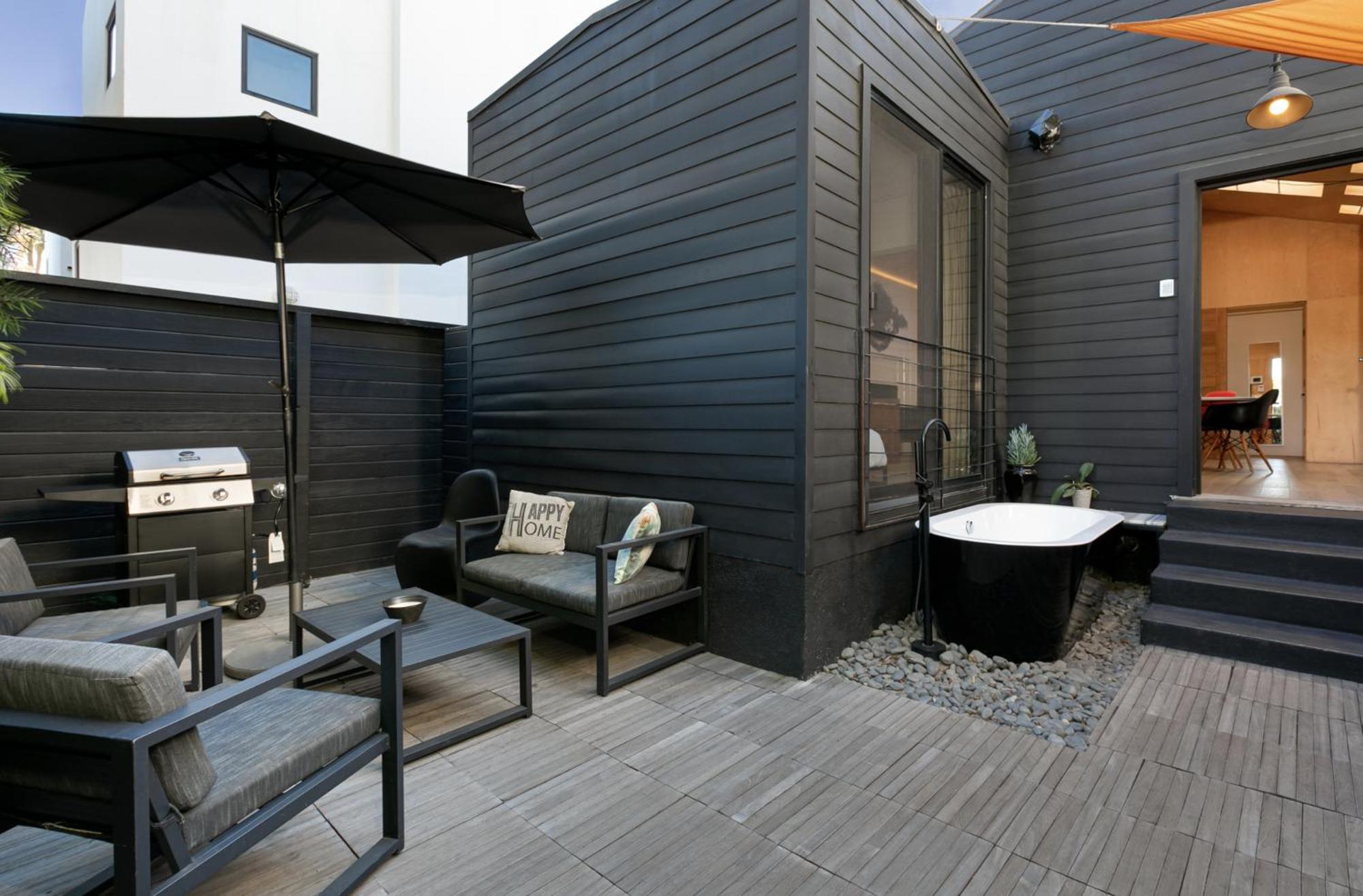 Apartment Venice Beach Bungalow By Artspace Locations Los Angeles