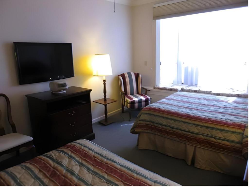Hilgard House Westwood Village Hotel Los Angeles
