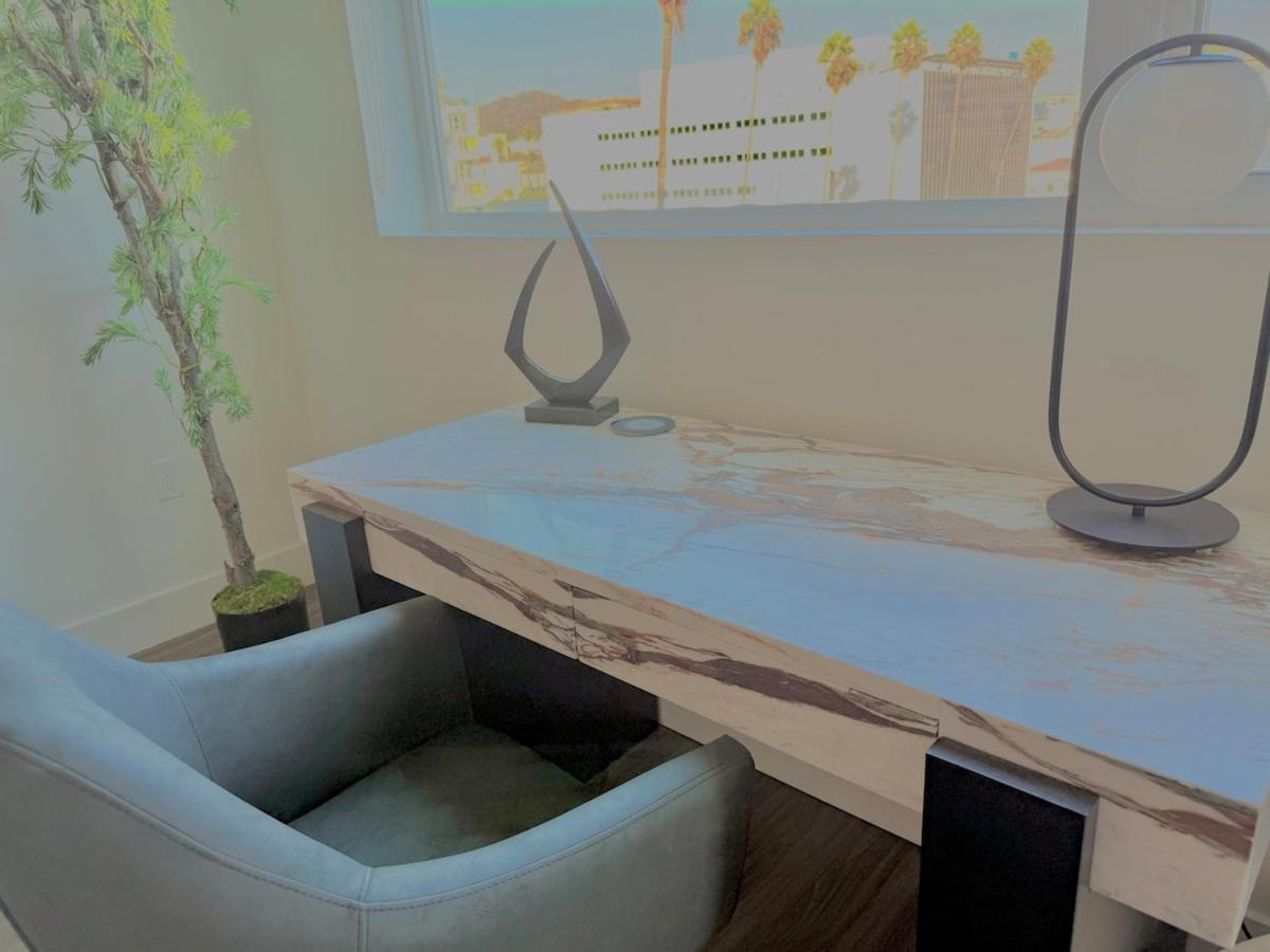 Designer 1 Bedroom In Prime Hollywood Los Angeles