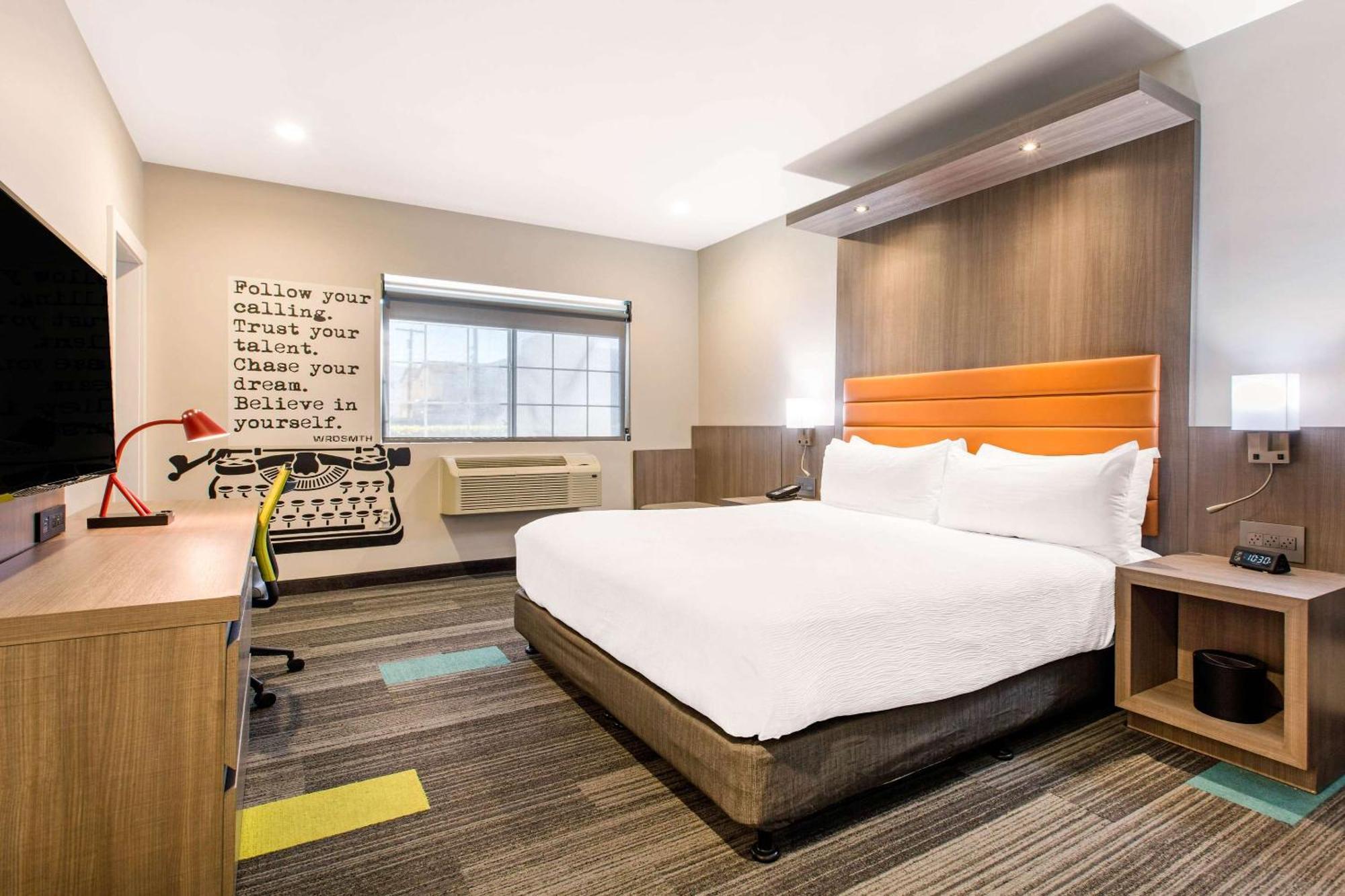 Inn Rodeway Near Melrose Ave Los Angeles