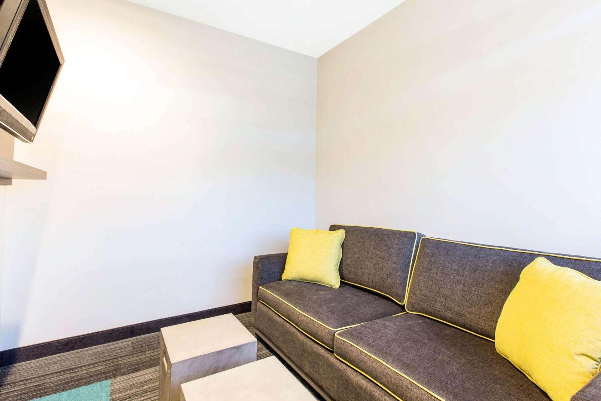 Inn Rodeway Near Melrose Ave Los Angeles