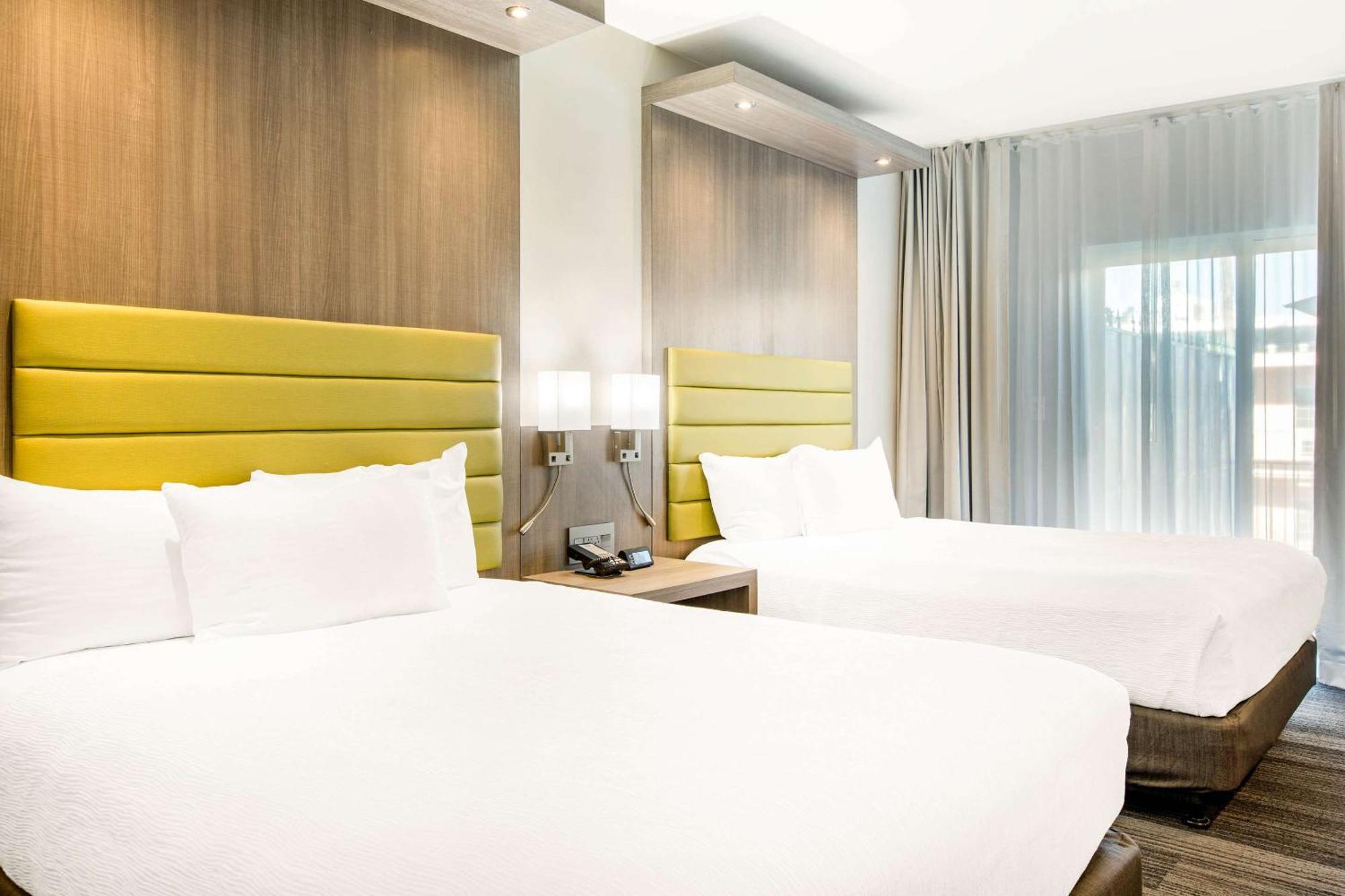 Inn Rodeway Near Melrose Ave
