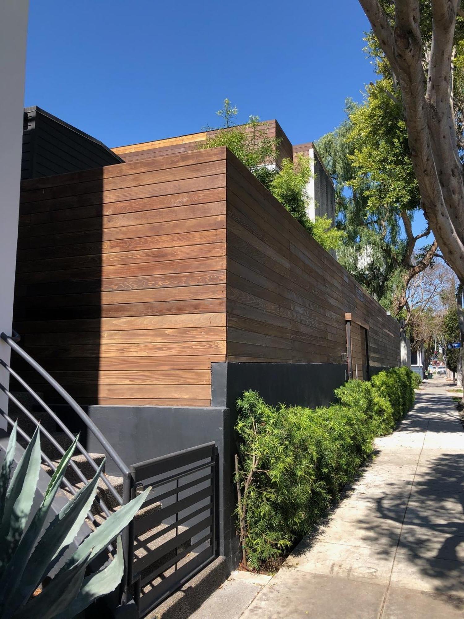 Apartment Venice Beach Bungalow By Artspace Locations