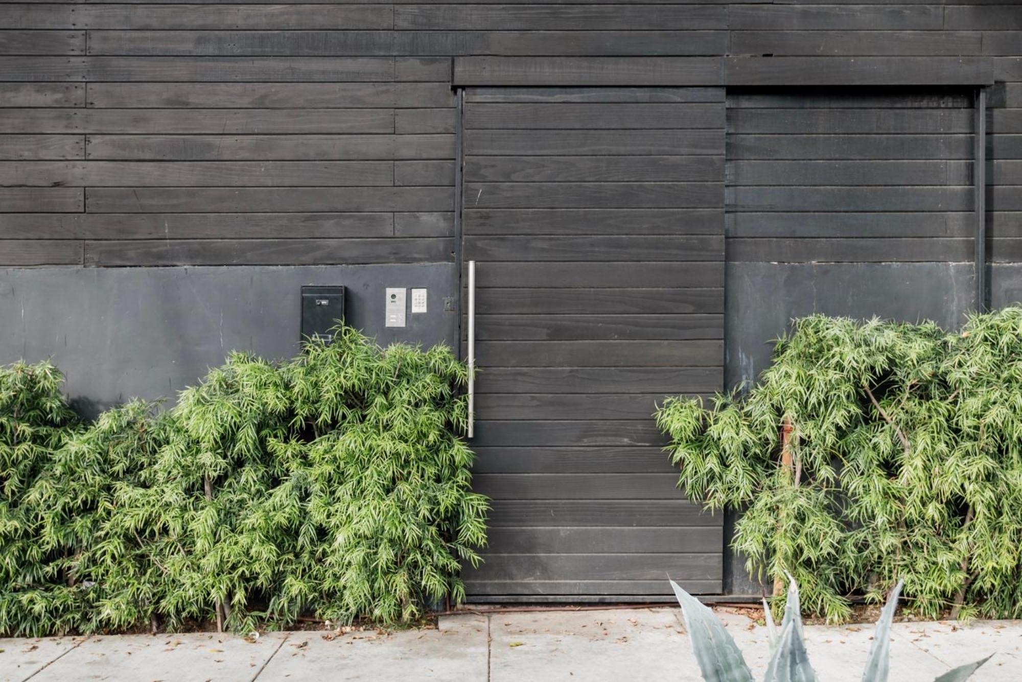 Venice Beach Bungalow By Artspace Locations *