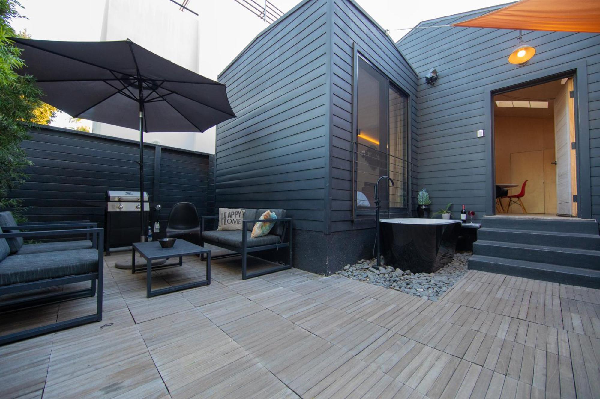 Venice Beach Bungalow By Artspace Locations * Los Angeles