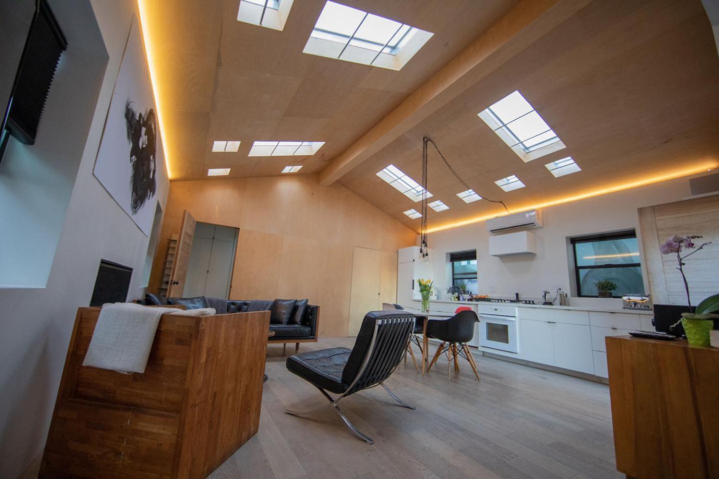 Venice Beach Bungalow By Artspace Locations