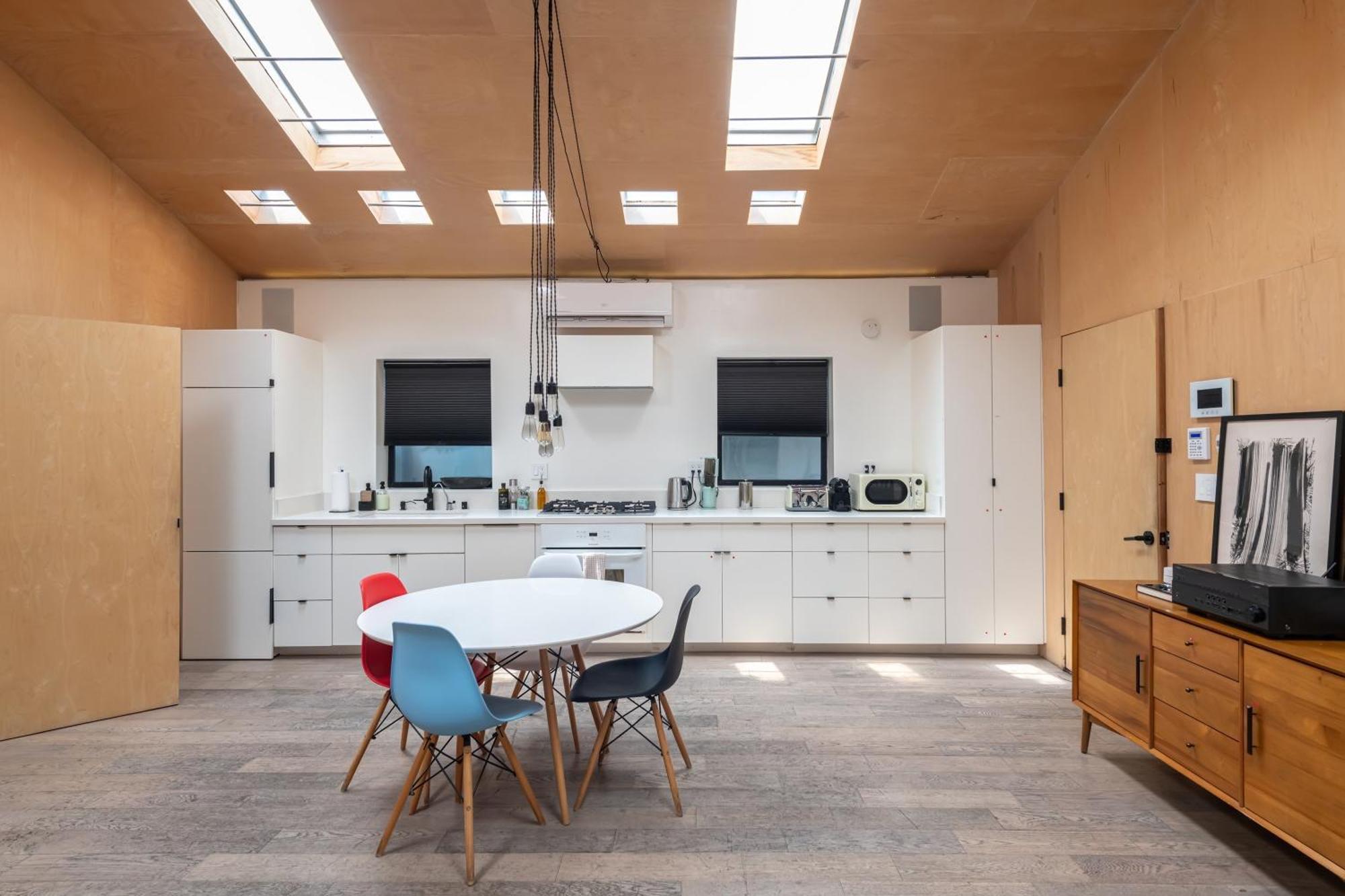 Apartment Venice Beach Bungalow By Artspace Locations Los Angeles
