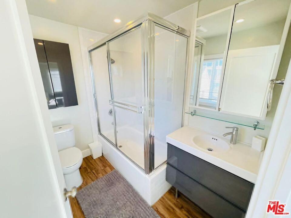 Apartment 1bd Modern Venice 12b *