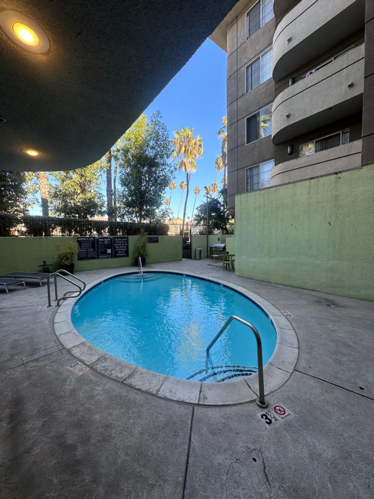 Mid-city Charm 2br Near Hotspots! *