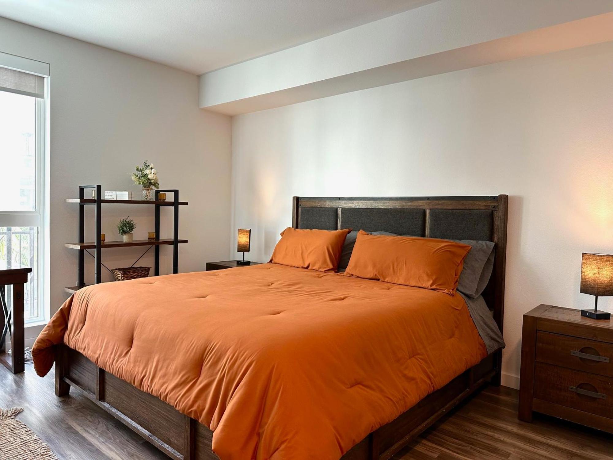 Apartment Hollywood Chic With Free Parking *