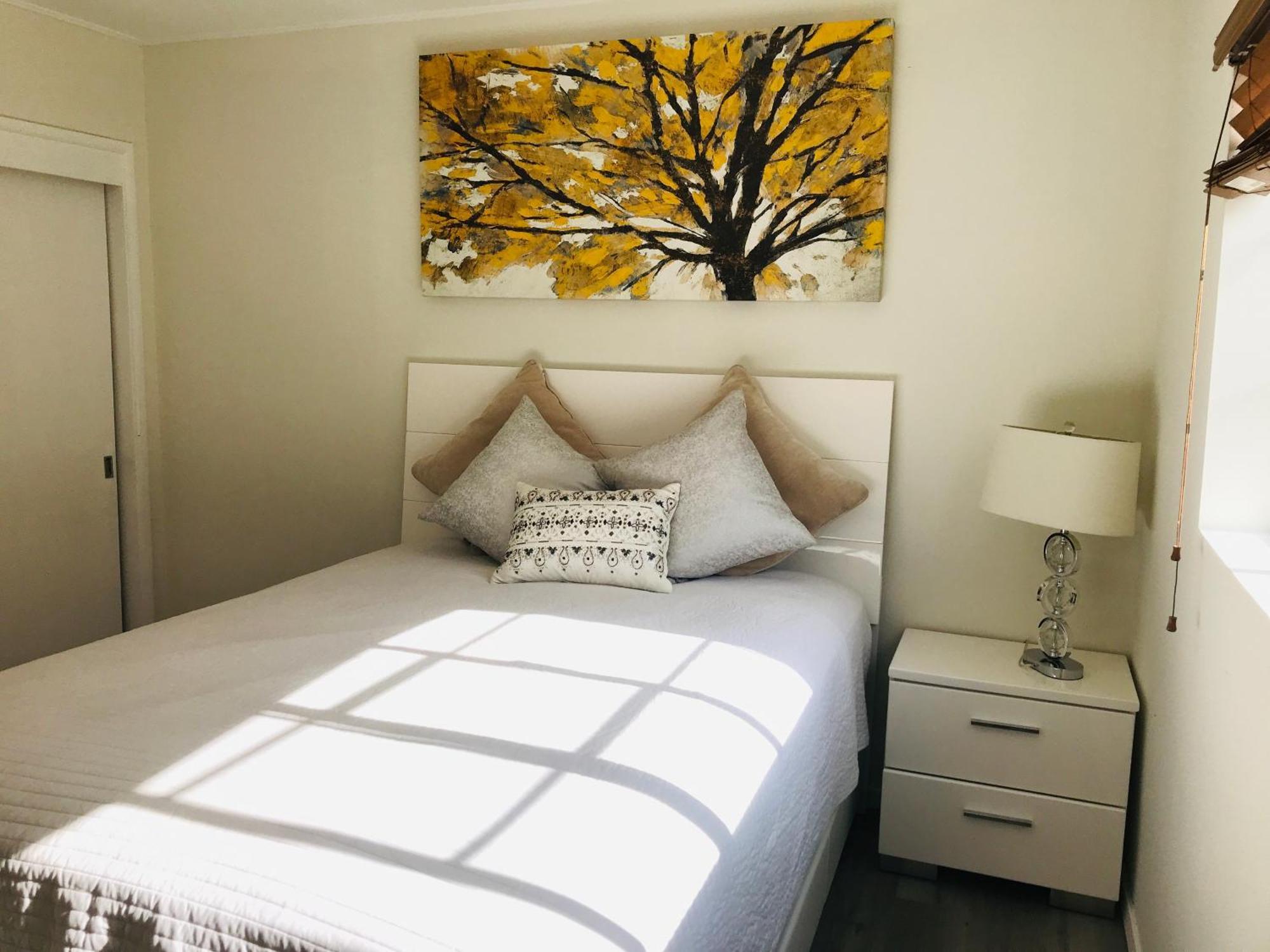 Beverly Hills 2Bd *