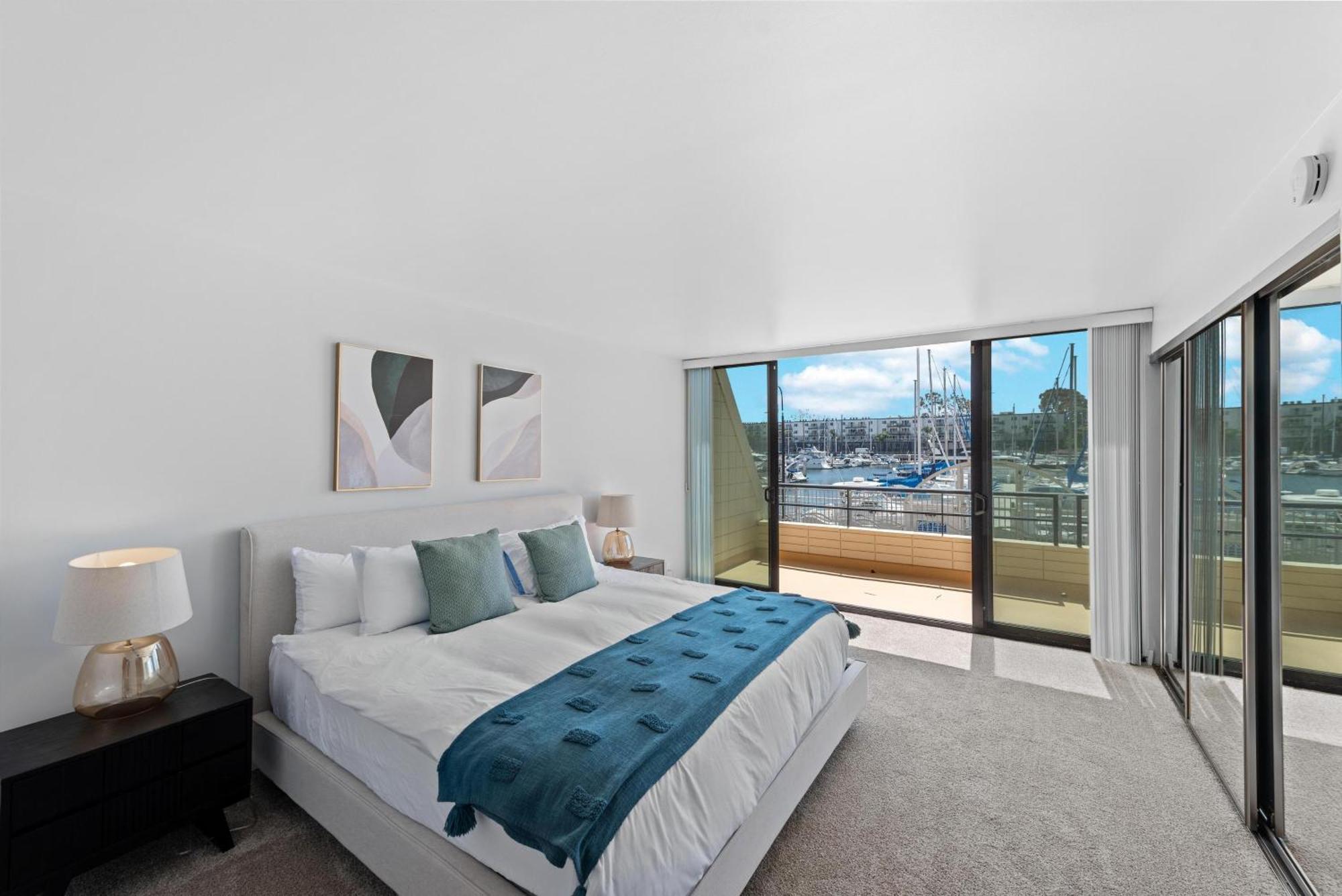 Peridot Palm - Marina Views 2br W Private Large Patio Los Angeles