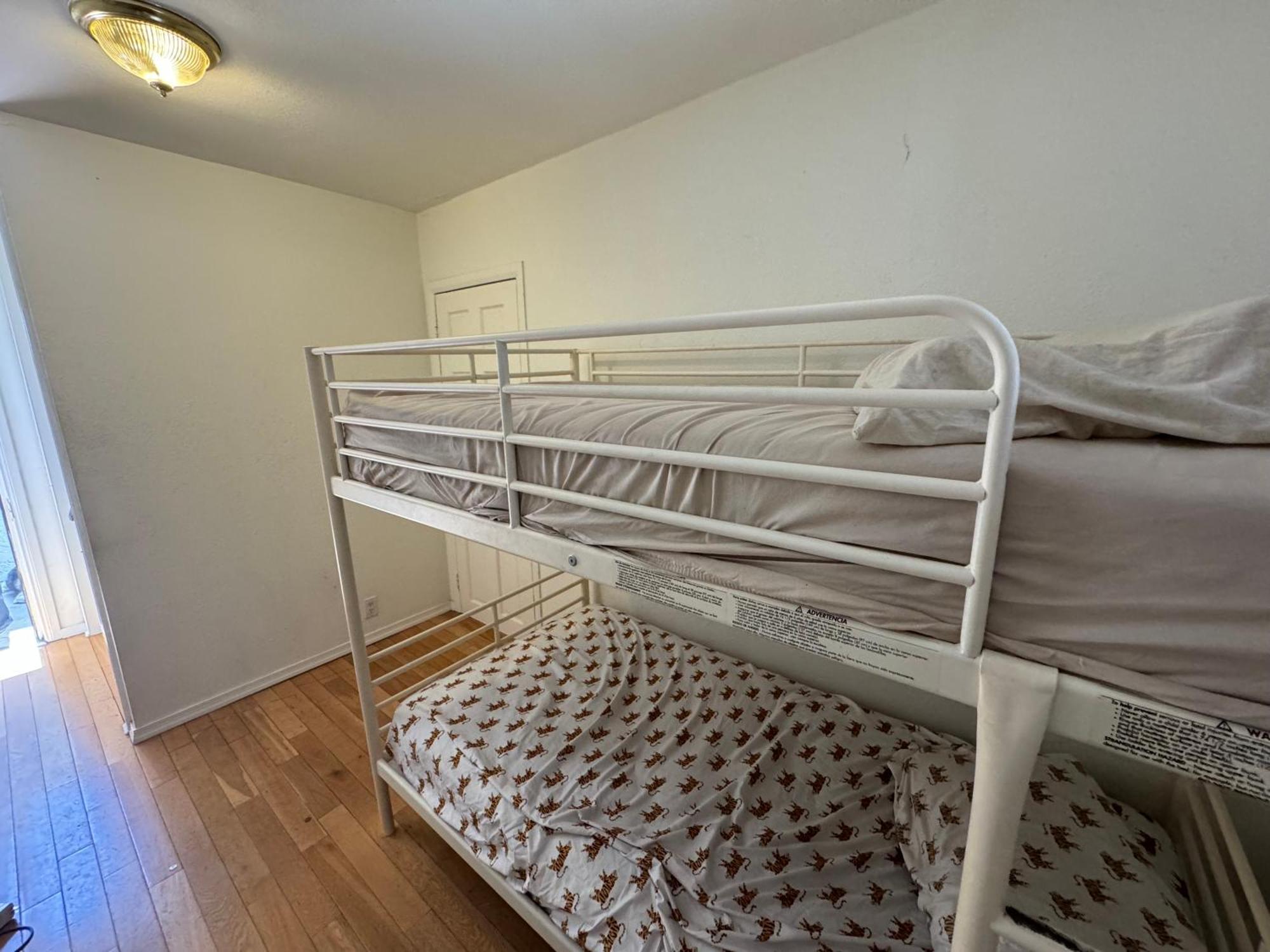 Hostel The Ardmore Share *