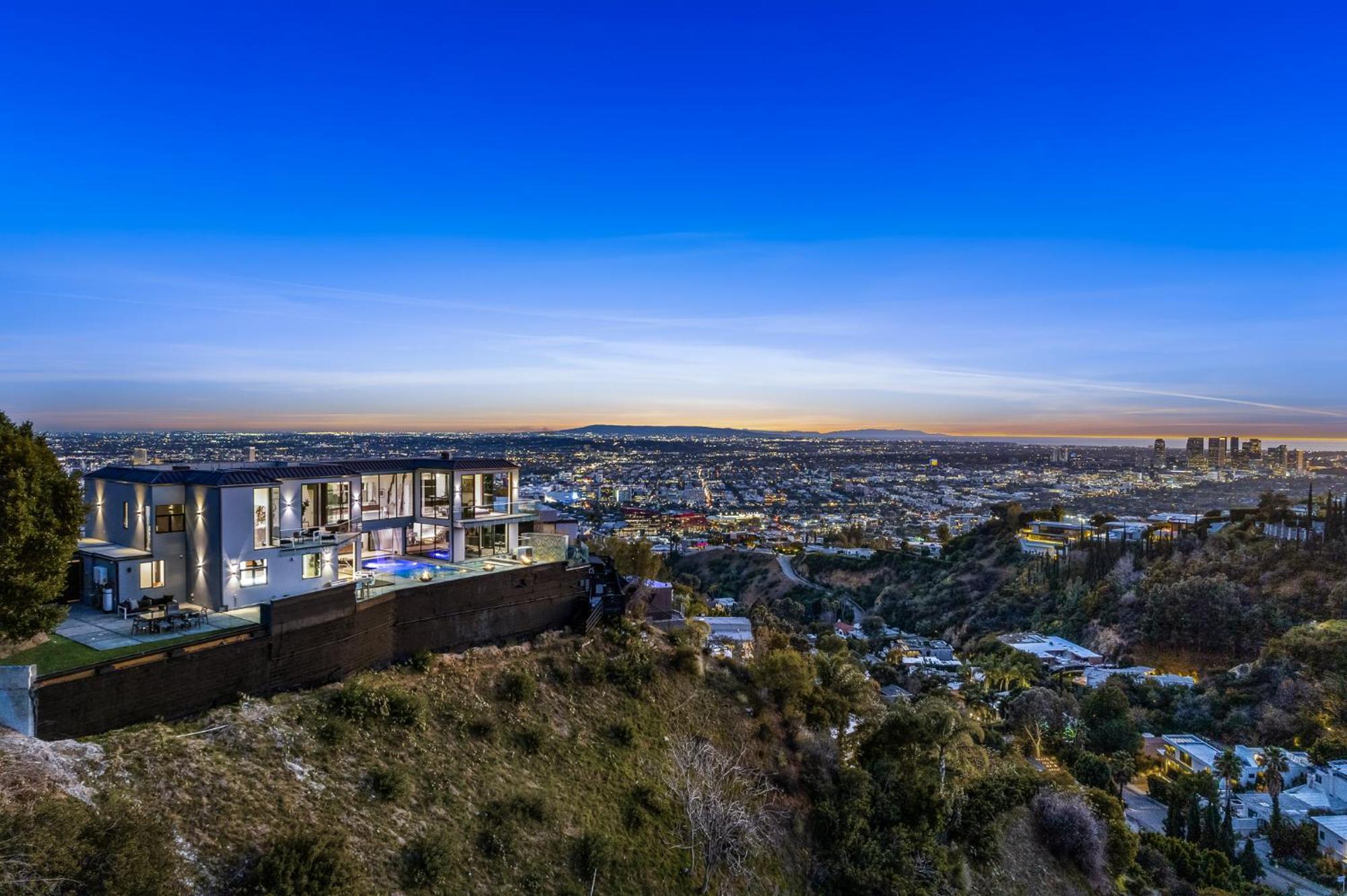 Ocean To Views, Fire Feature, Water Falls Dream Oasis Villa
