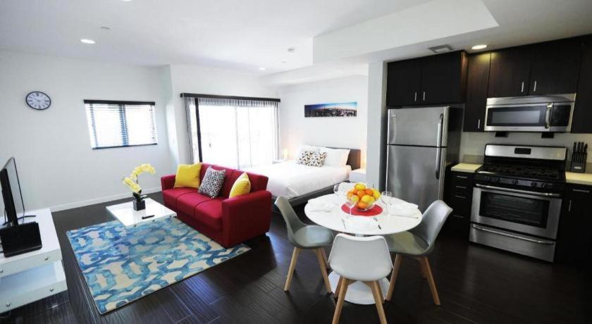 Downtown Cosmopolitan Residences Hotel Los Angeles