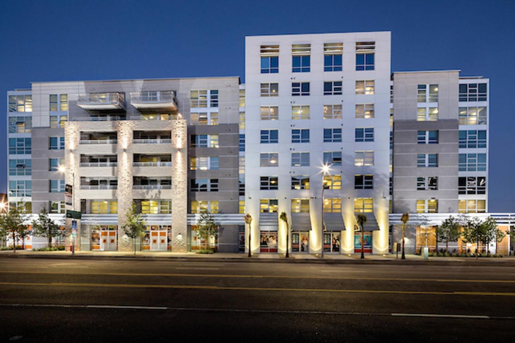 2 Bed 2 Bath X Street La Live, Convention Center, Microsoft Theater Los Angeles