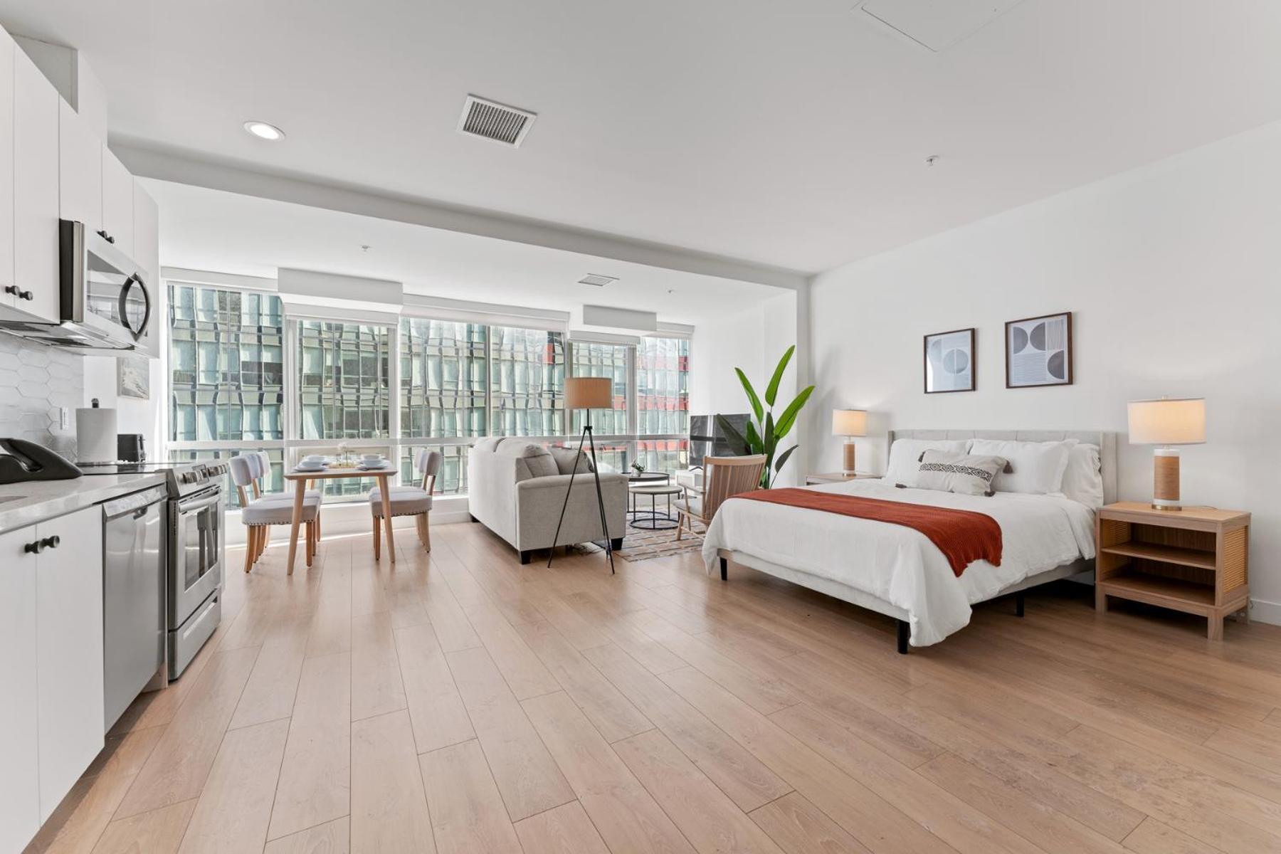 Stylish Downtown La Getaway - Prime Location On Wilshire Blvd! 4* Los Angeles