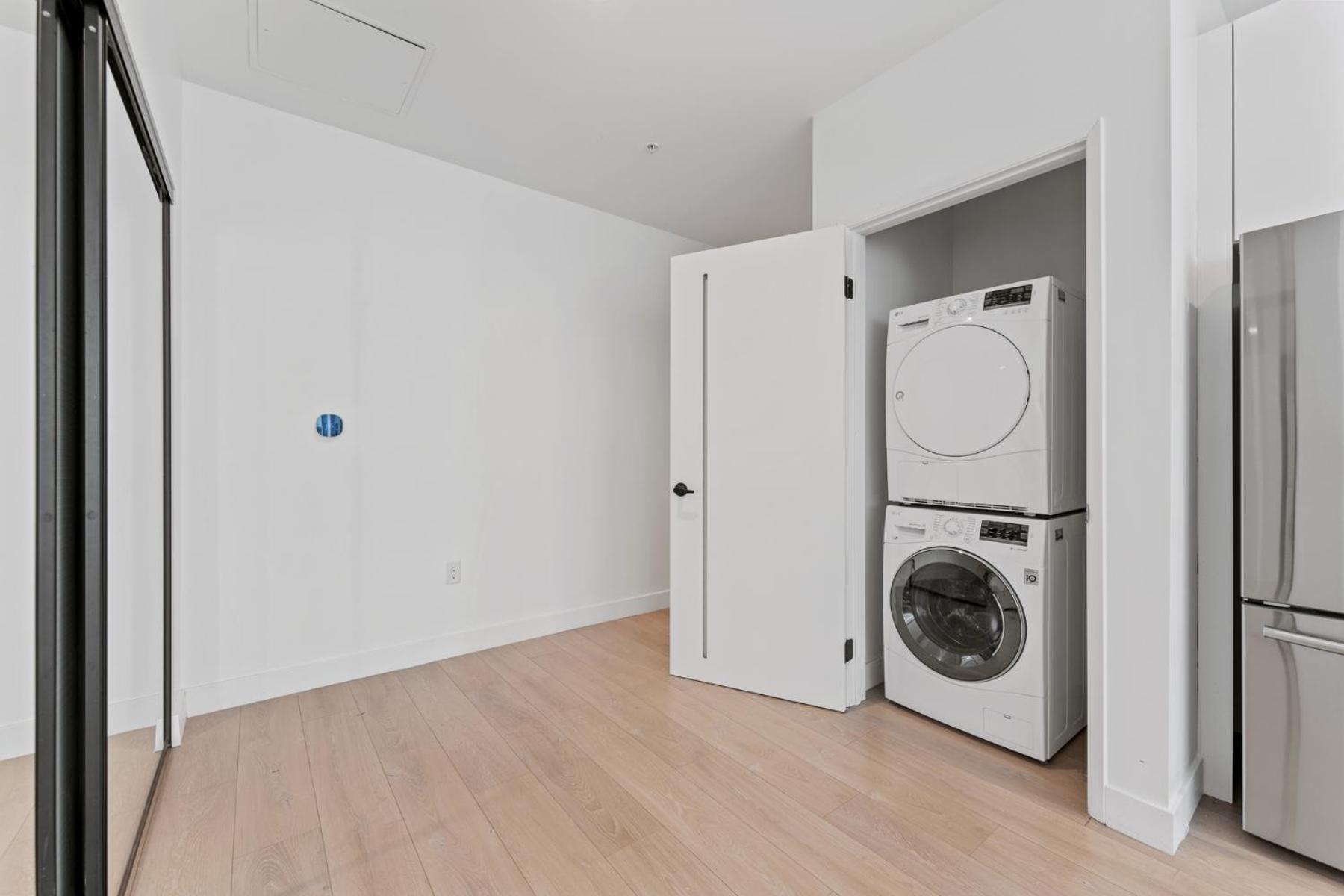 Stylish Downtown La Getaway - Prime Location On Wilshire Blvd! Hotel