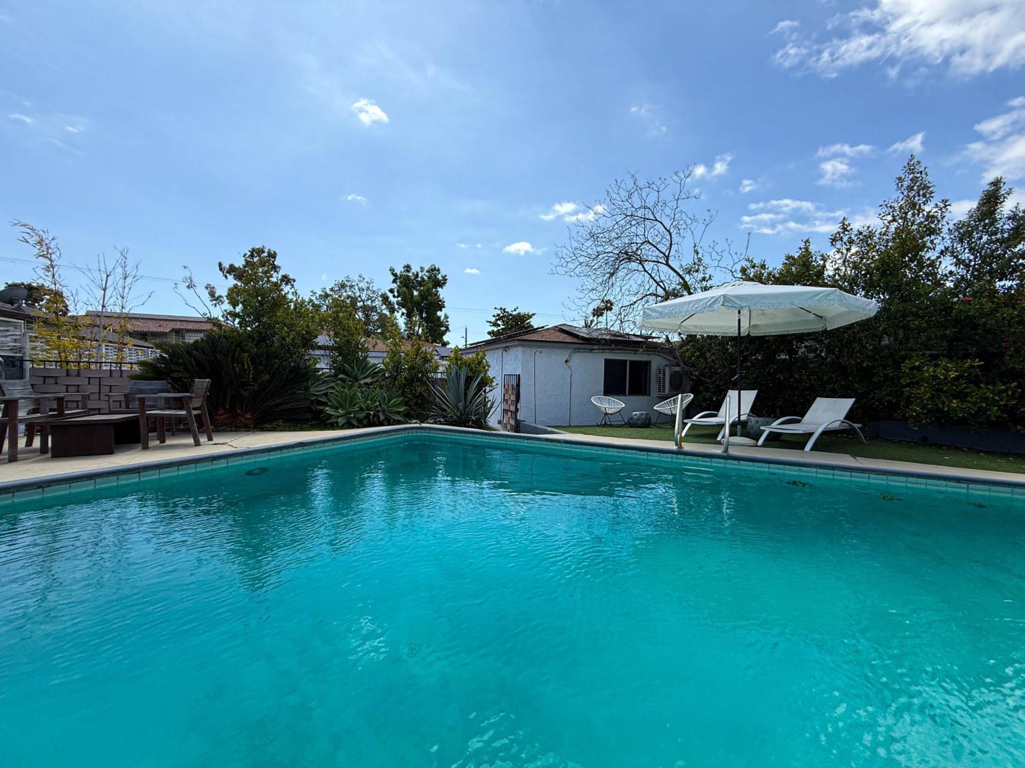 Charming Oasis With Pool Near Sofi - Mklad4 Holiday home