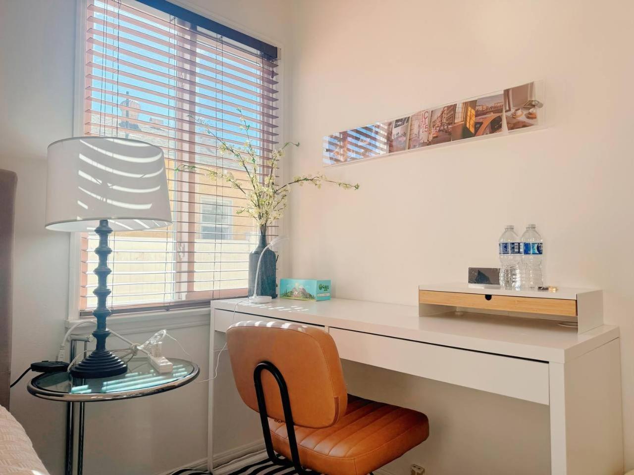 Homestay Coastal Comfort In West Angeles