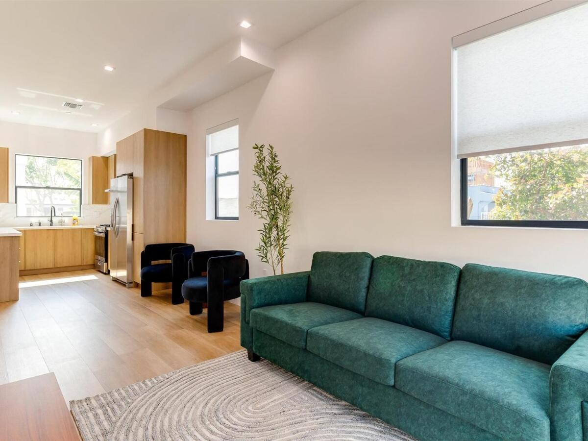 Modern Luxe Retreat 3-bedroom #3 *