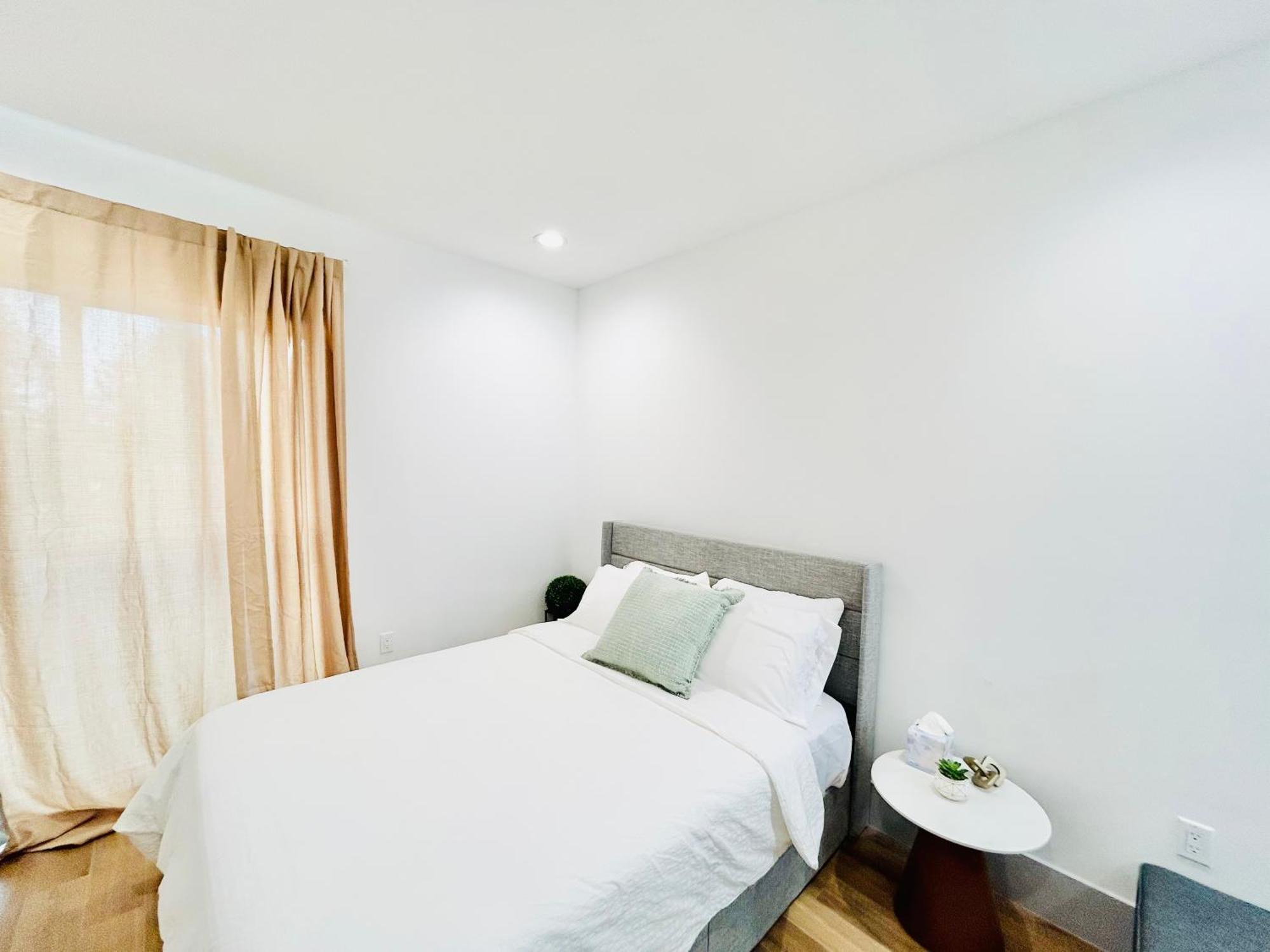 Aparthotel New Lux Skyline Loft In La