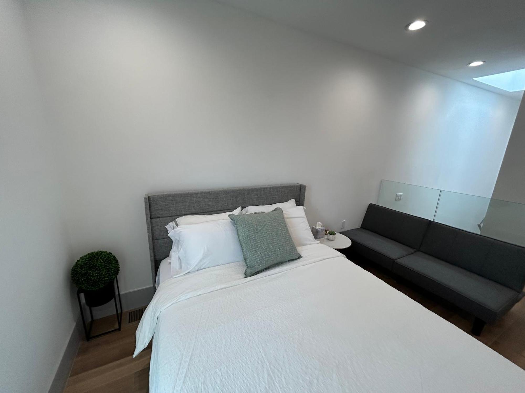 Aparthotel New Lux Skyline Loft In La
