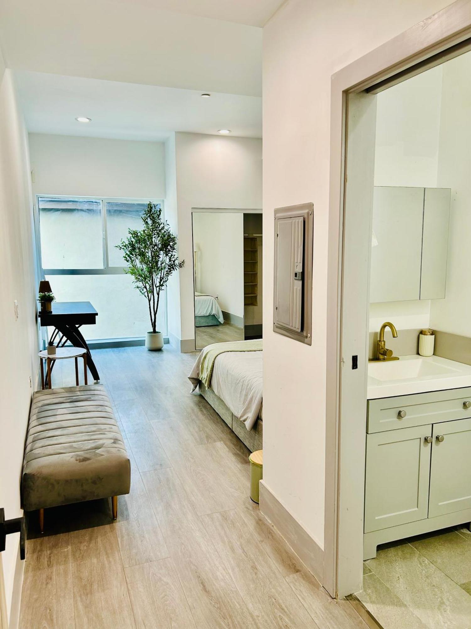 New Lux Skyline Loft In La Aparthotel *