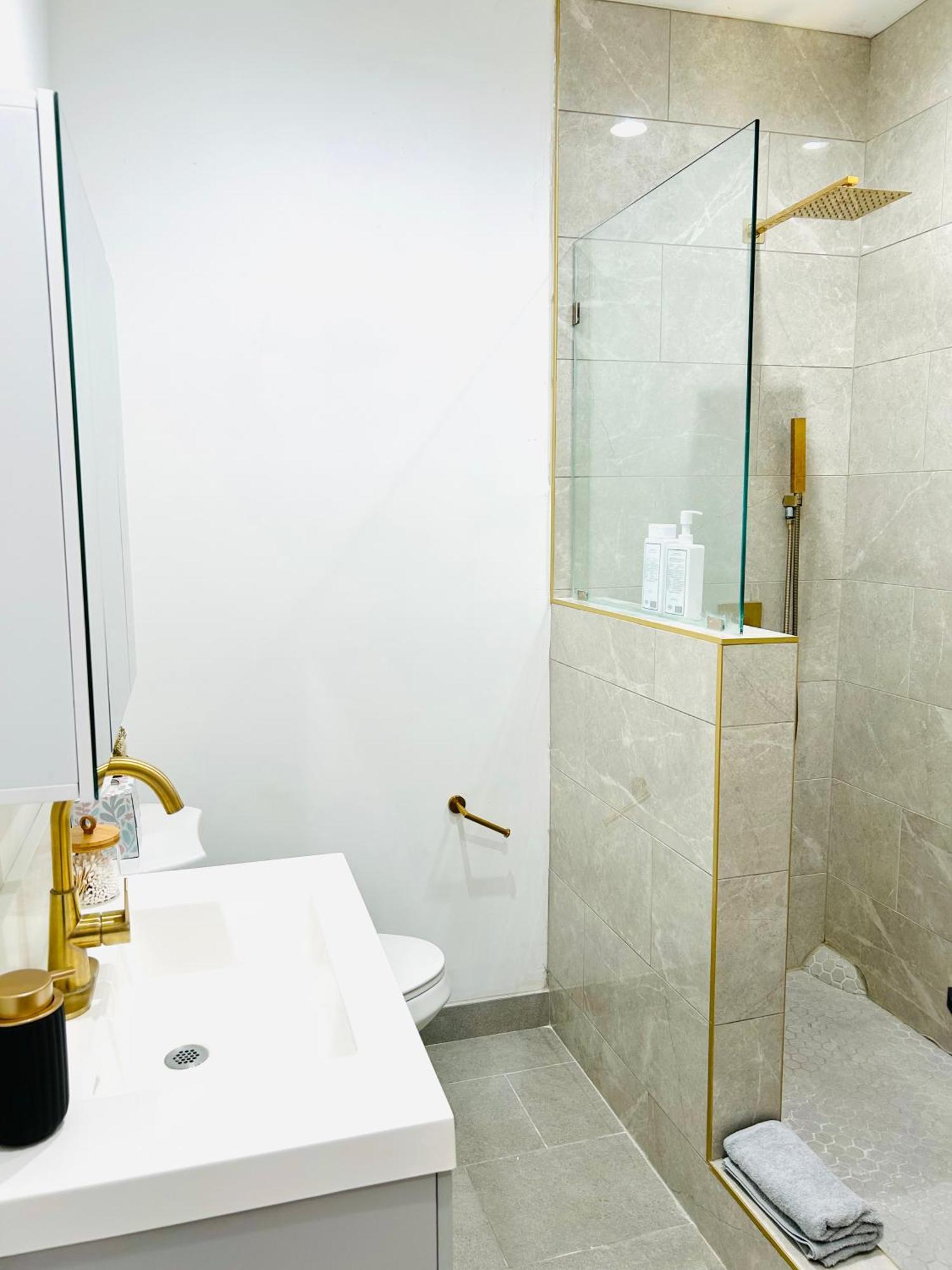 Aparthotel New Lux Skyline Loft In La