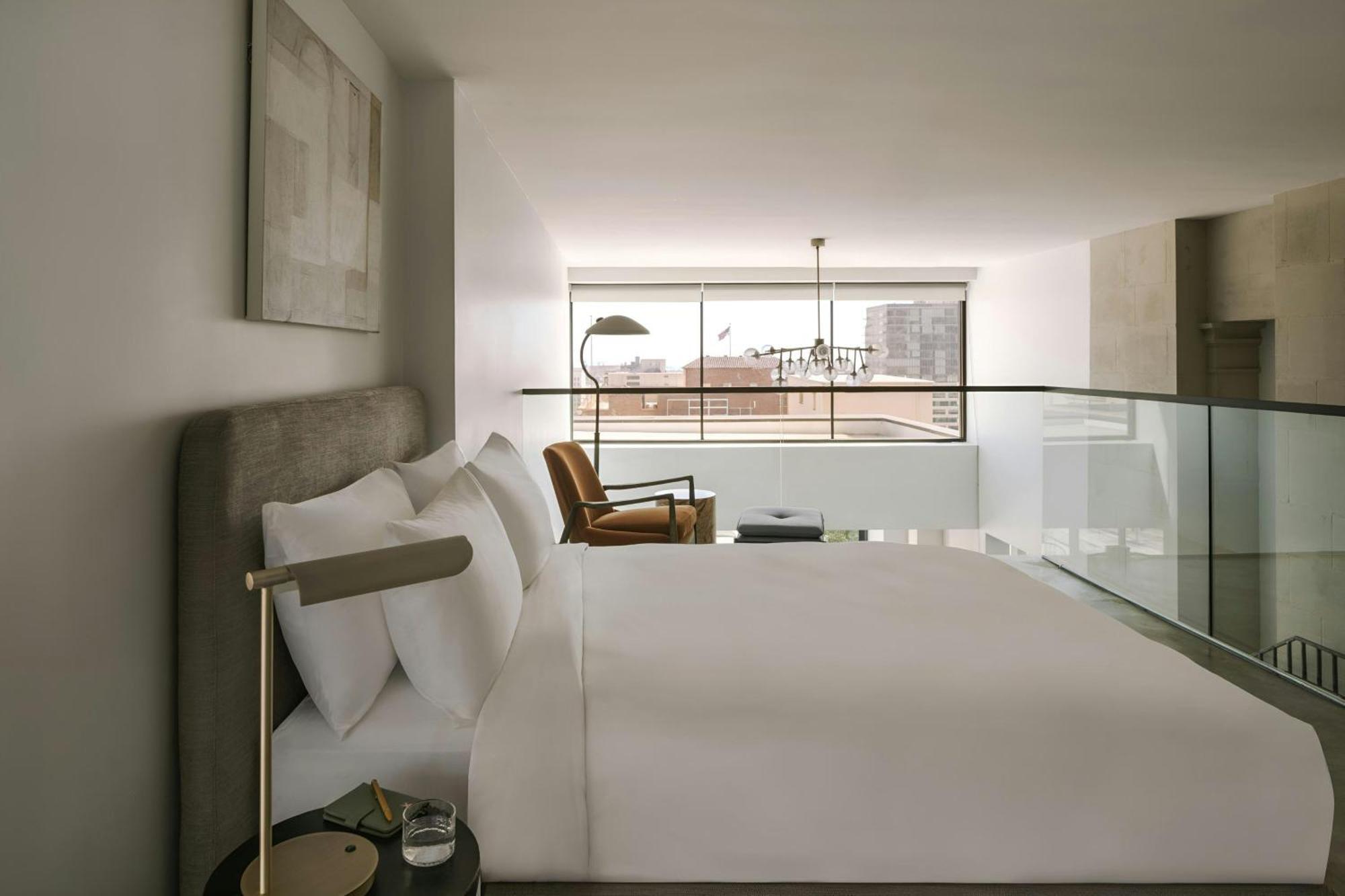 Sonder The Winfield Aparthotel