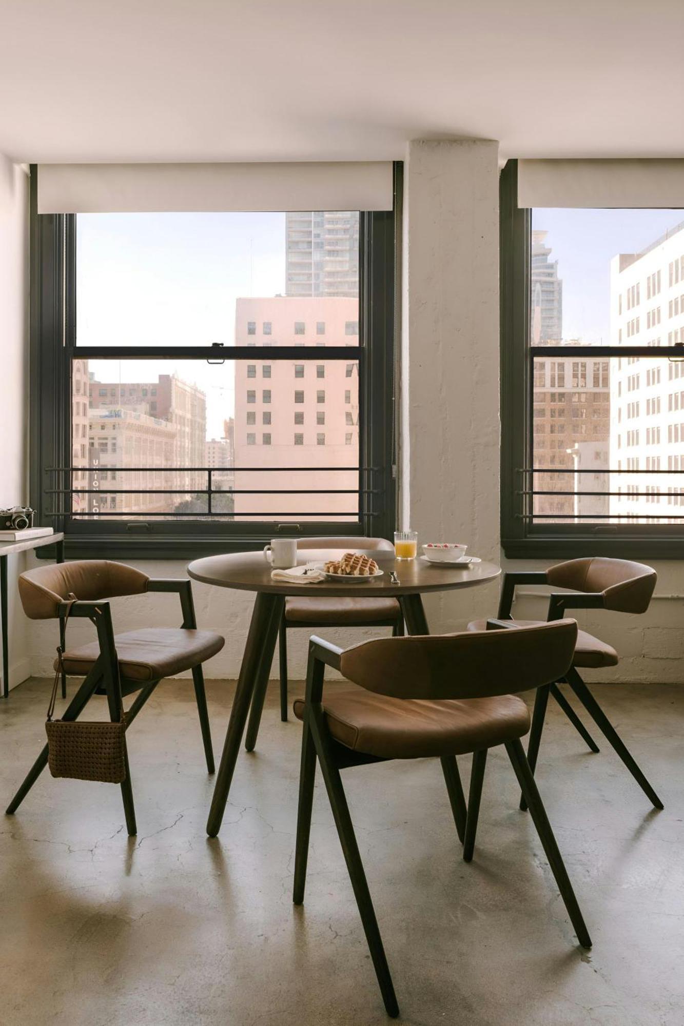 Sonder The Winfield Aparthotel Los Angeles